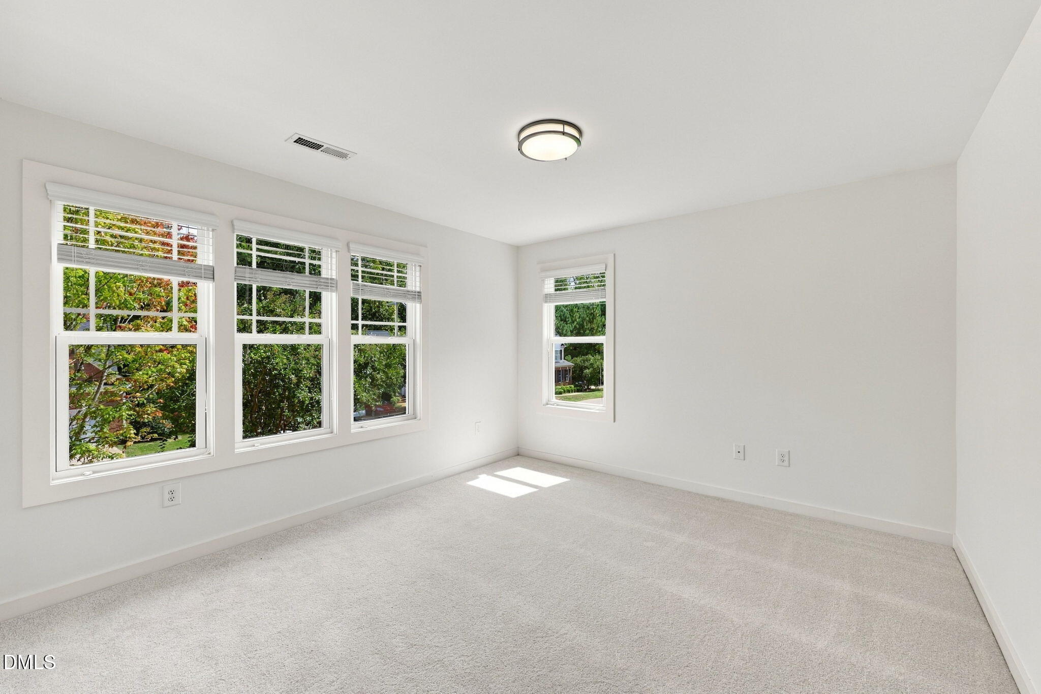 8204 Henderson Road Property Photo 27