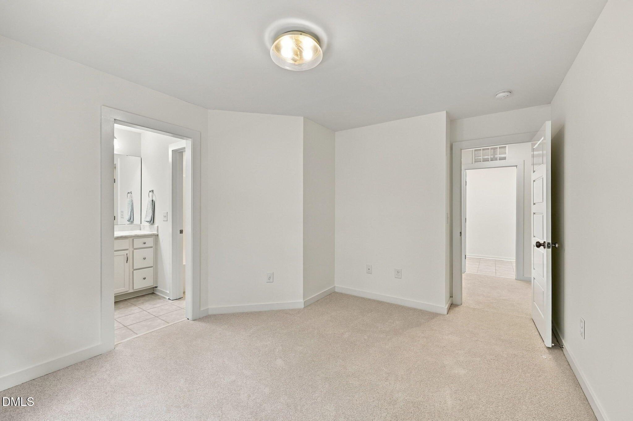 8204 Henderson Road Property Photo 35