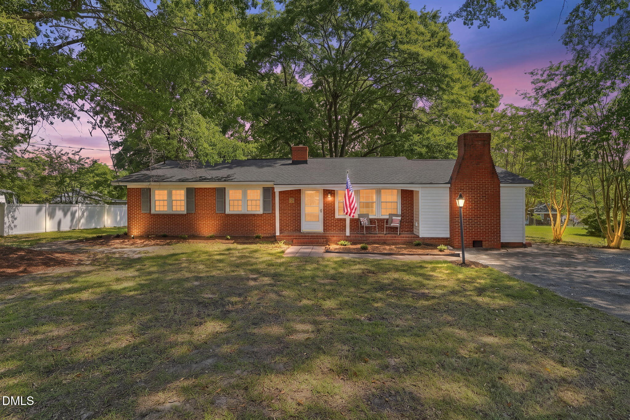 544 N Dunn Street Property Photo 1