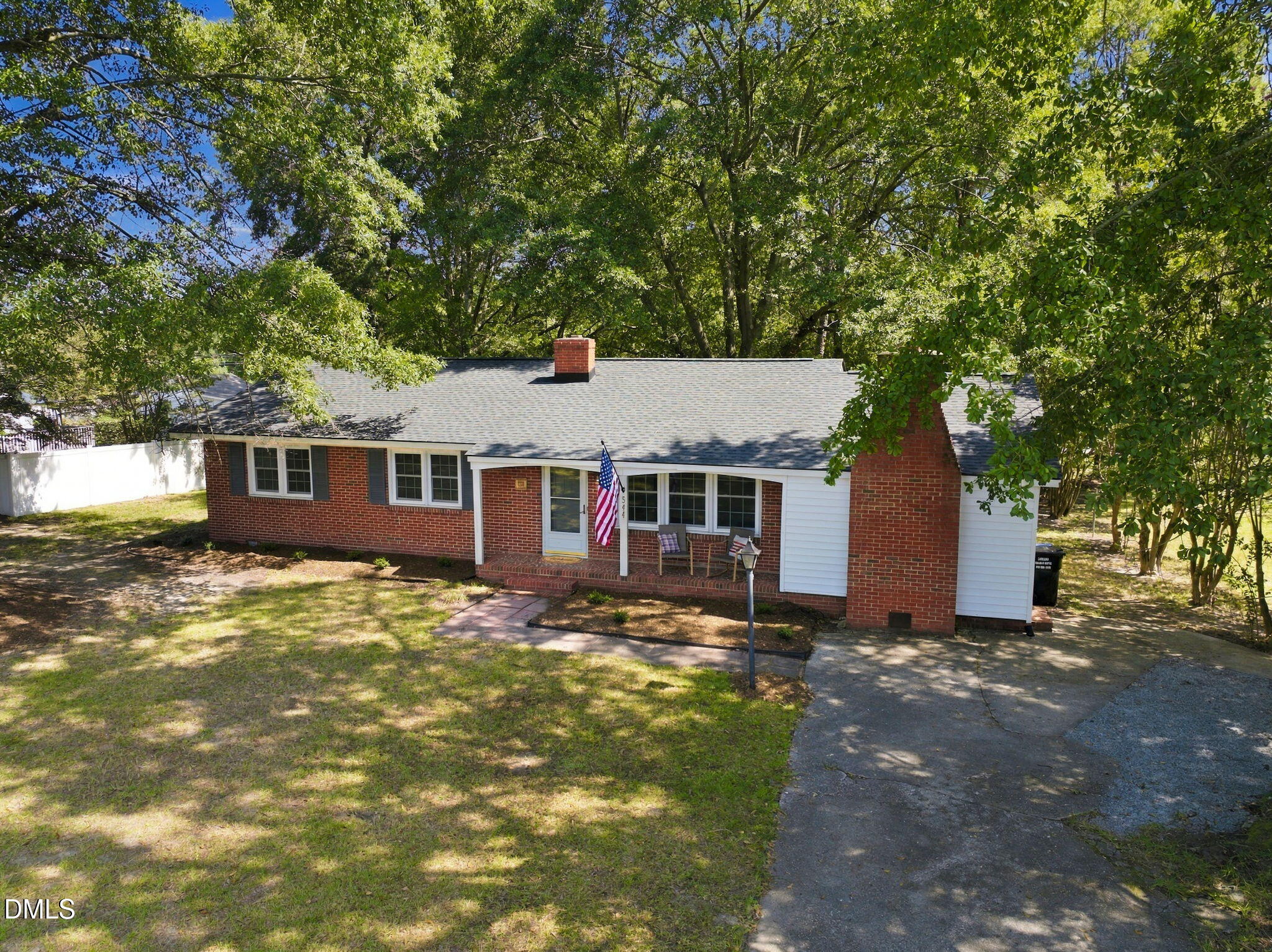 544 N Dunn Street Property Photo 2