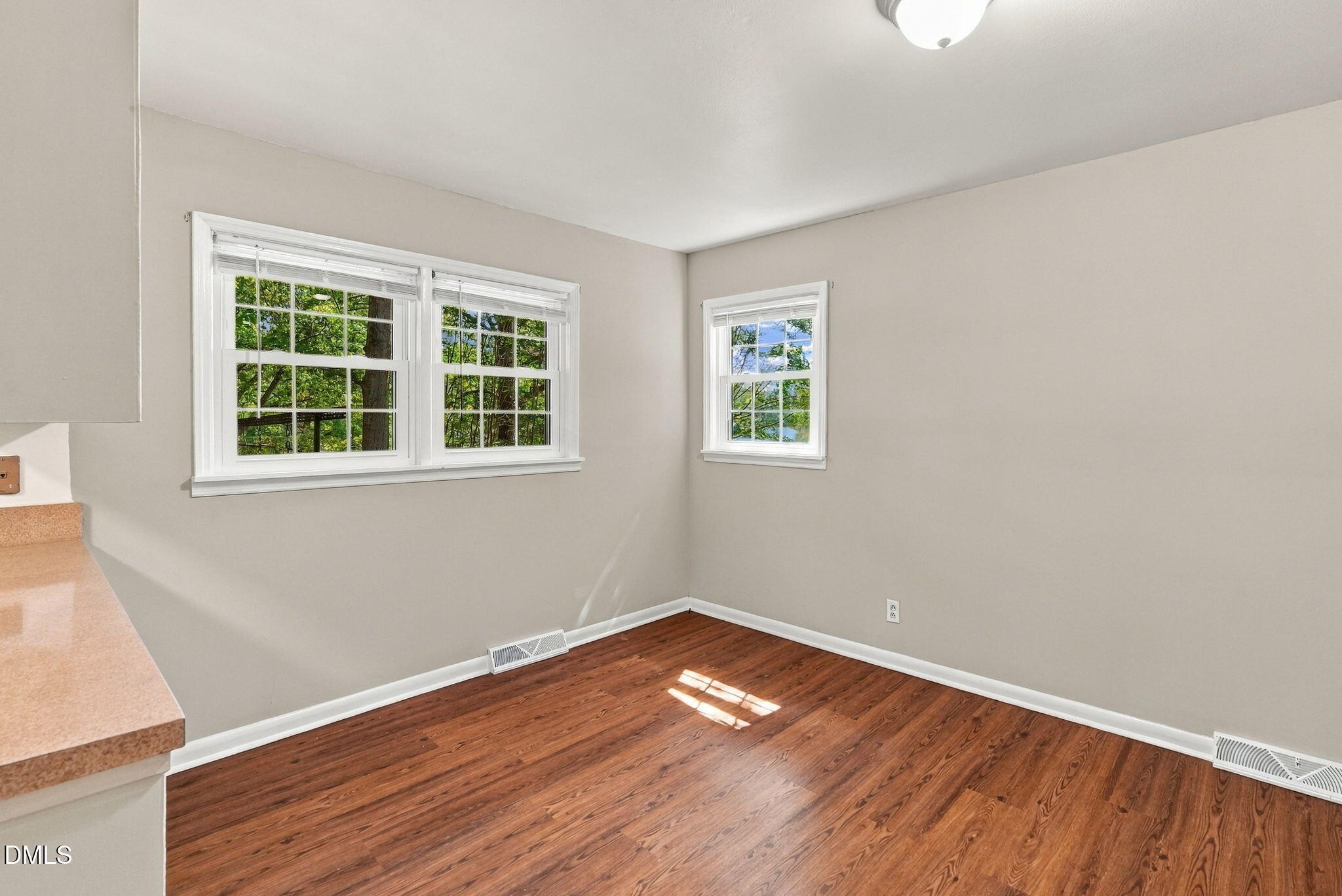 544 N Dunn Street Property Photo 12