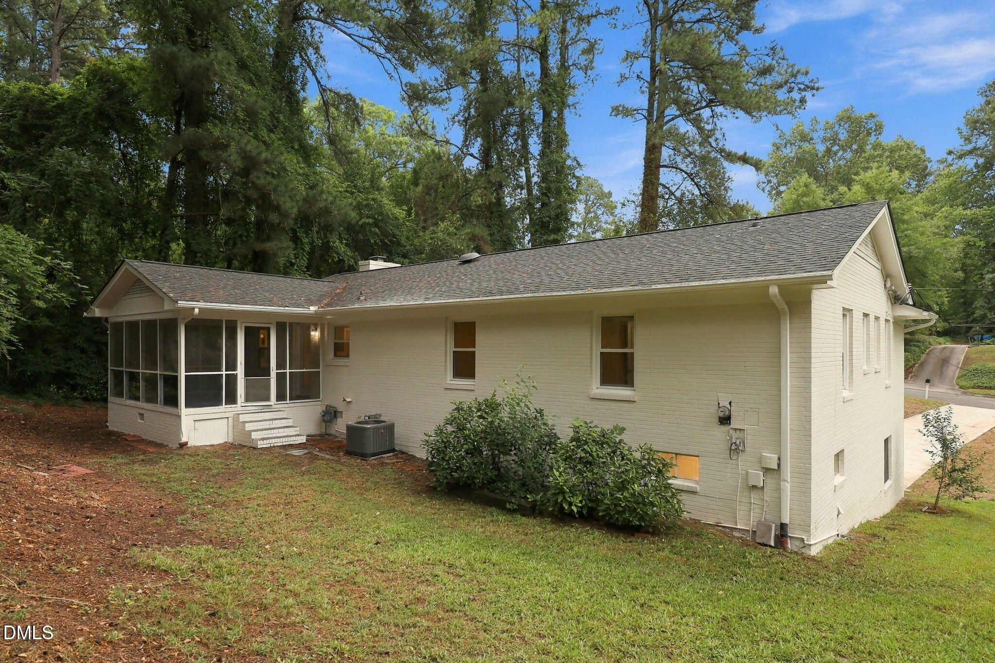 1518 Southwood Drive Property Photo 30