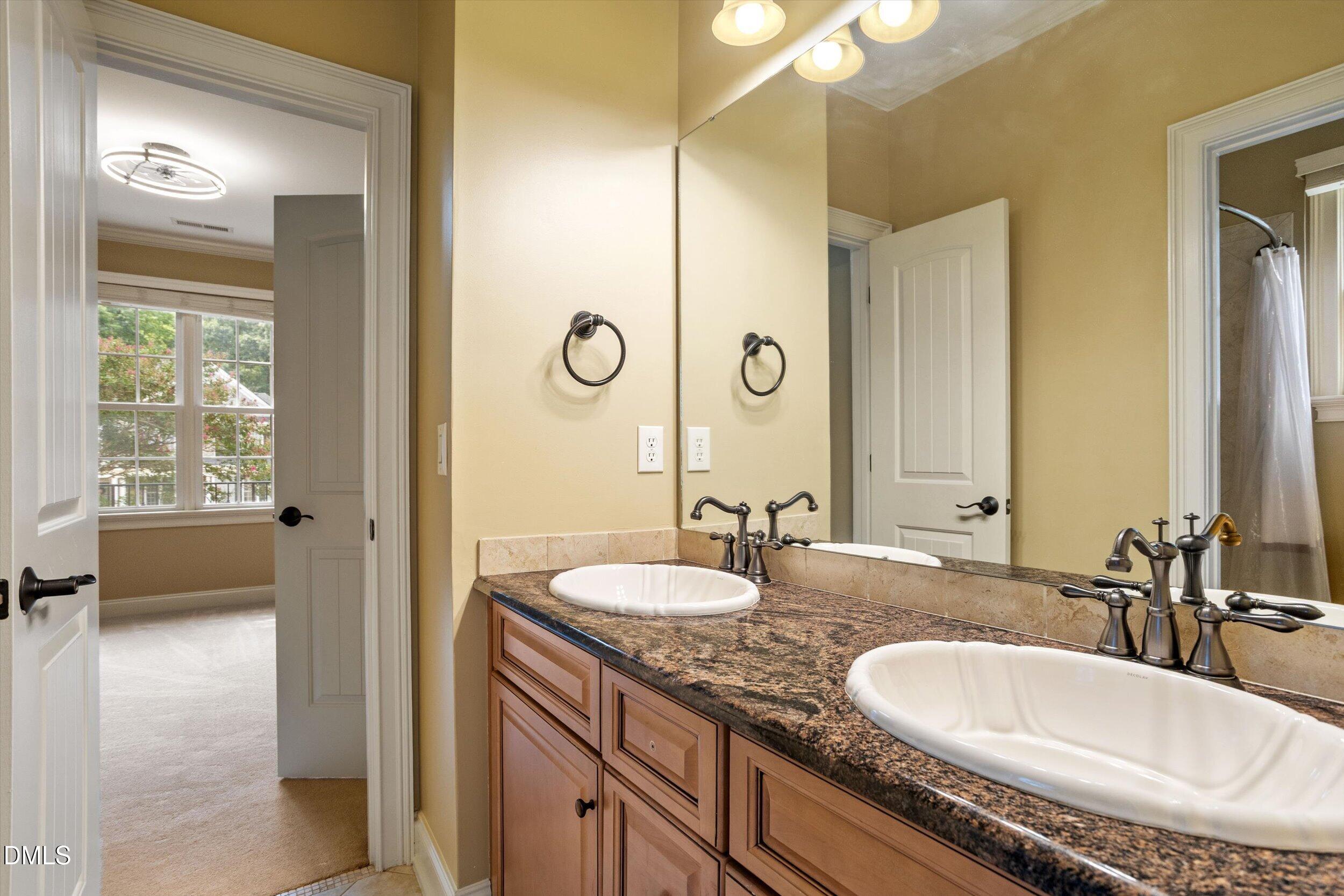 8107 Henderson Road Property Photo 43
