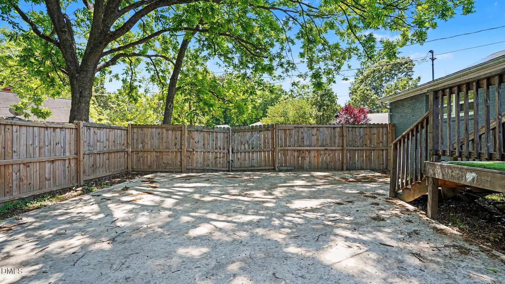 501 Apple Street Property Photo 13