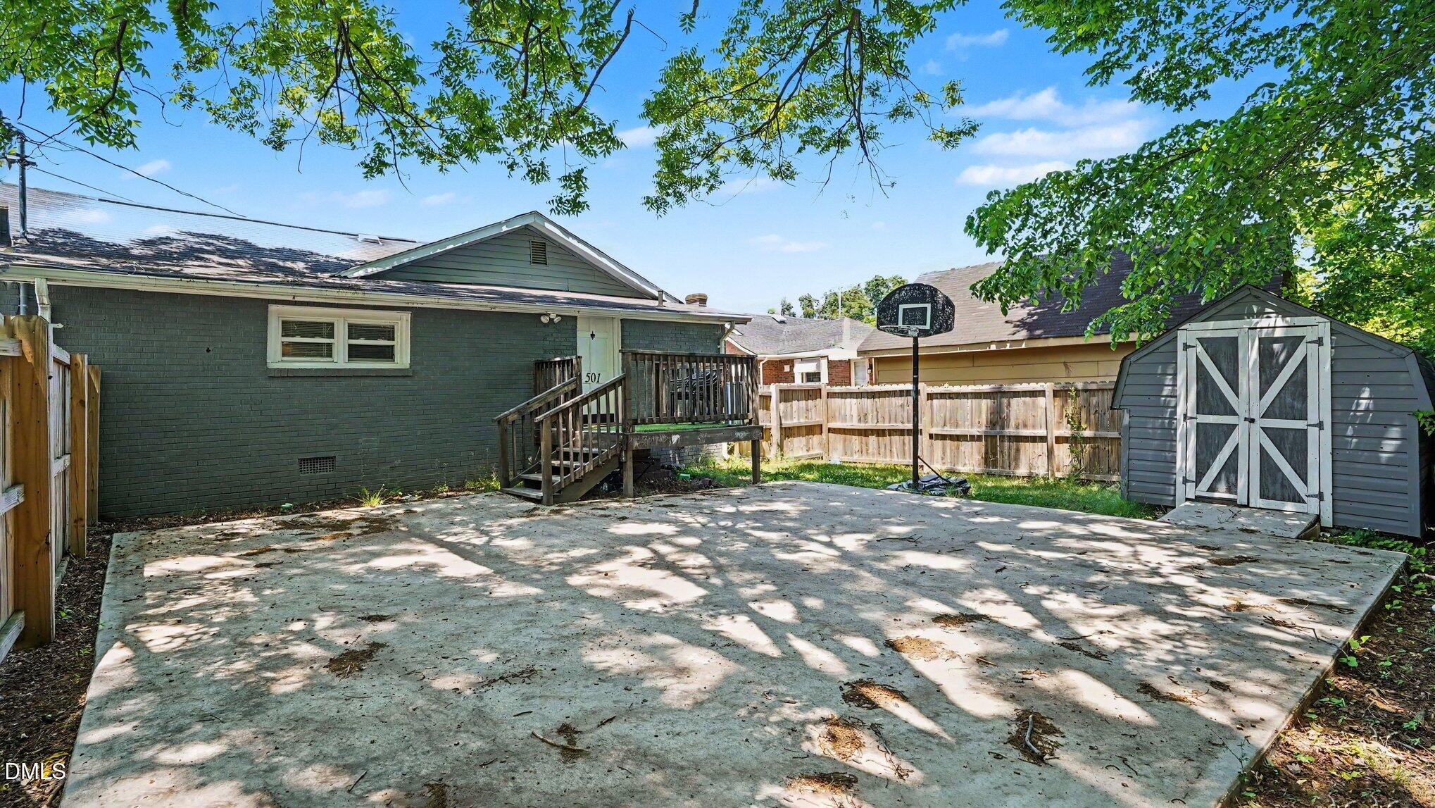 501 Apple Street Property Photo 31