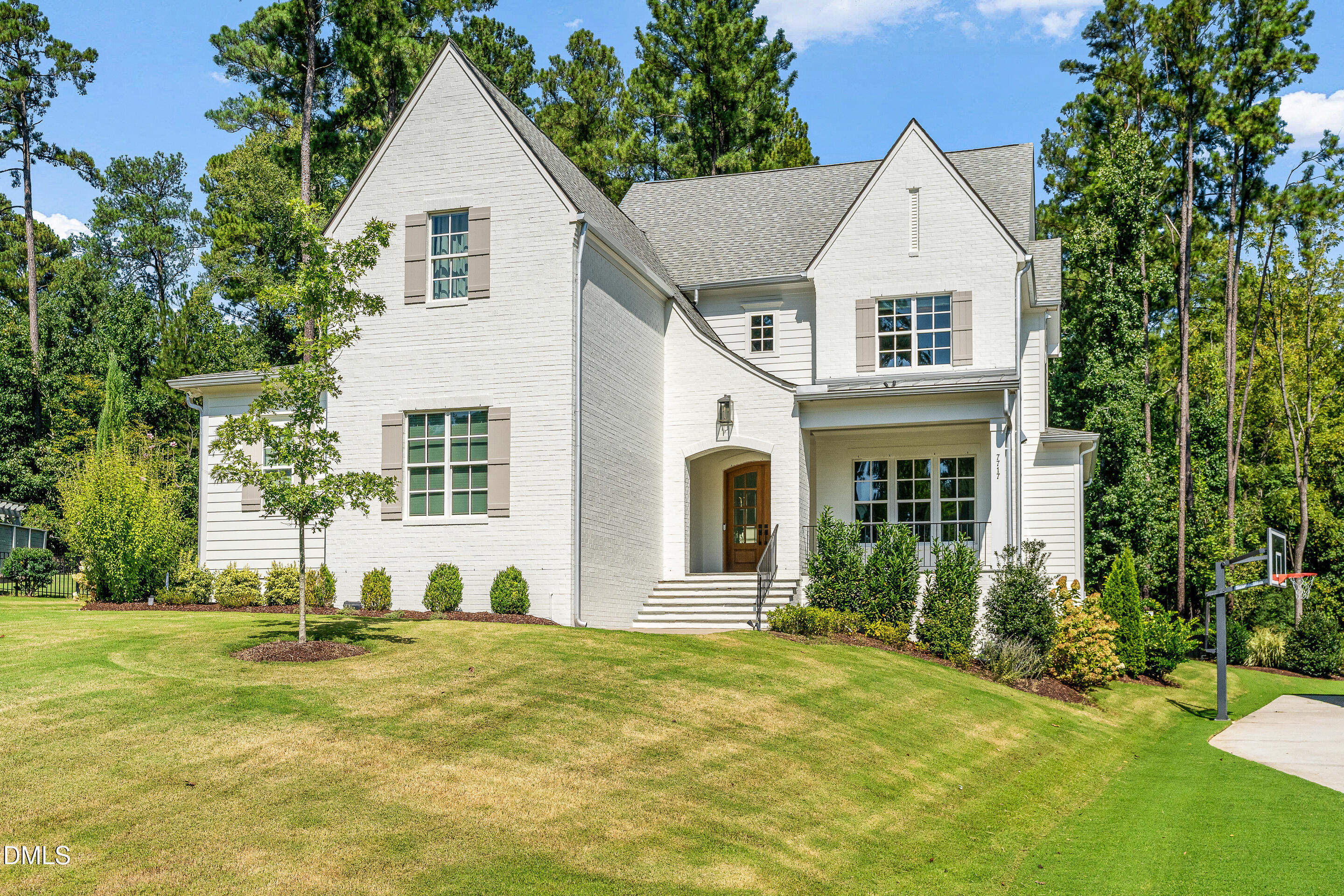 7717 Dover Hills Drive Property Photo 1