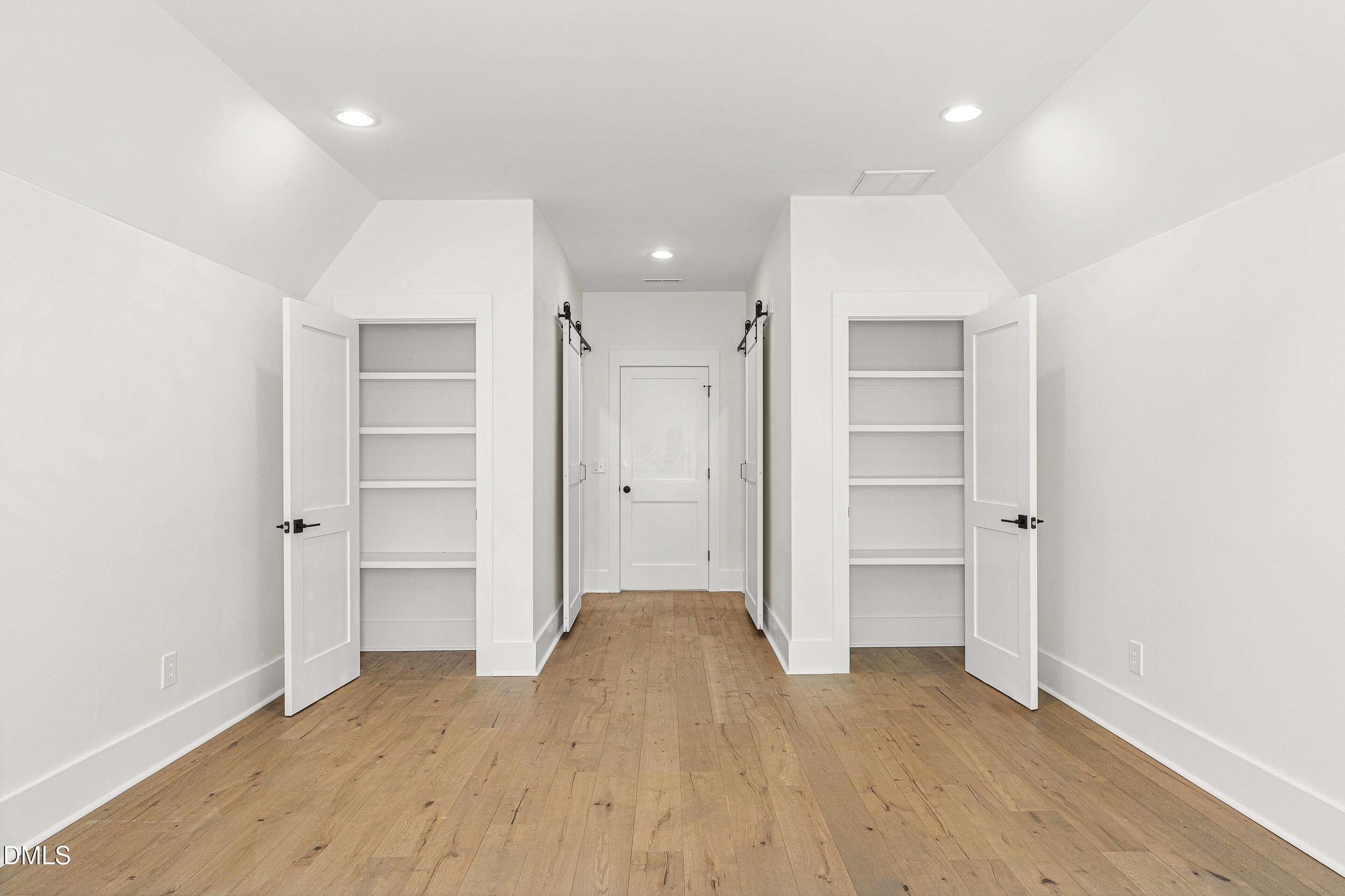 7717 Dover Hills Drive Property Photo 35