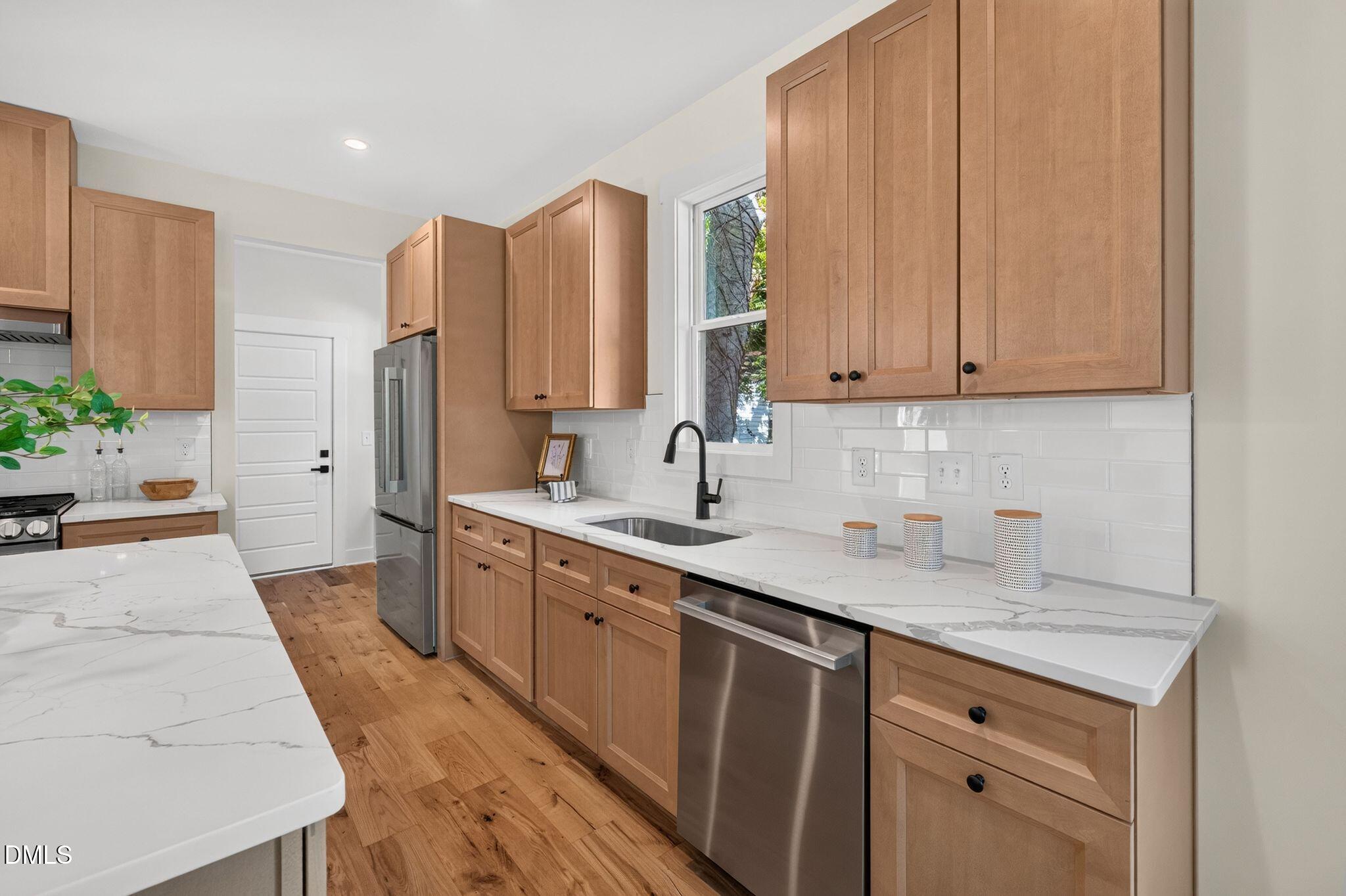 1122 Hightower Street Property Photo 15