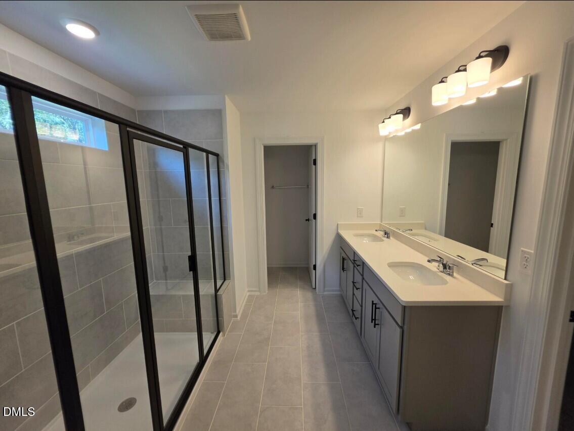 124 Rivulet Court Property Photo 3