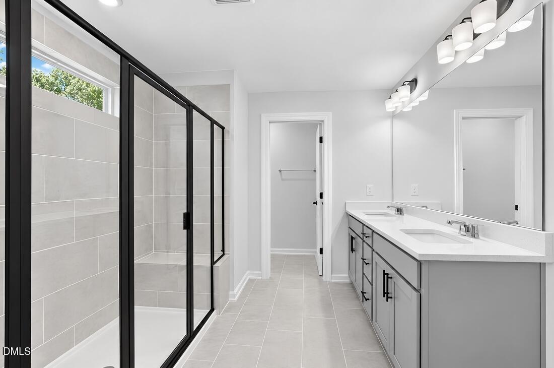 124 Rivulet Court Property Photo 4