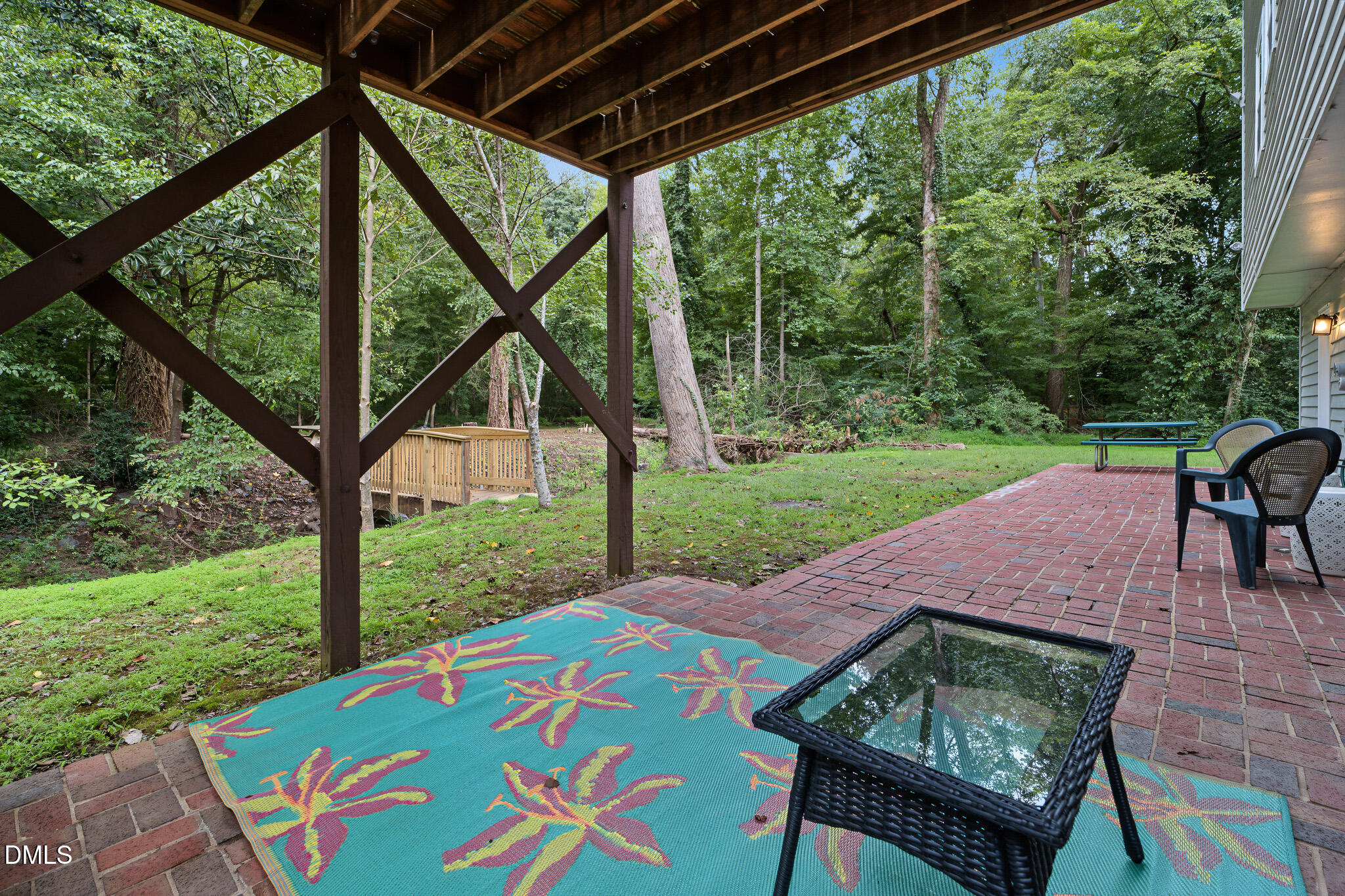 10 Winchester Court Property Photo 25