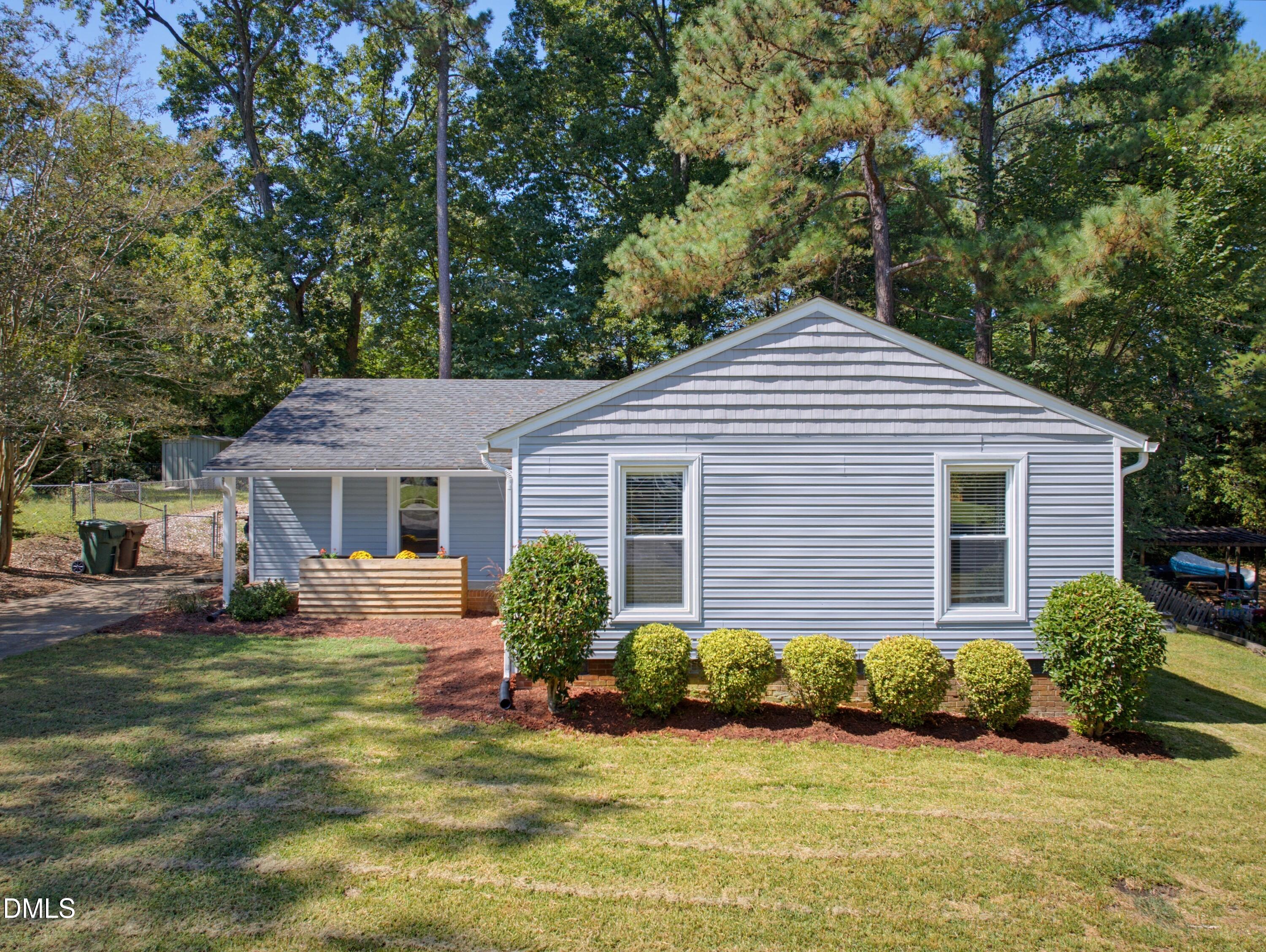 1106 Broadford Drive Property Photo 1