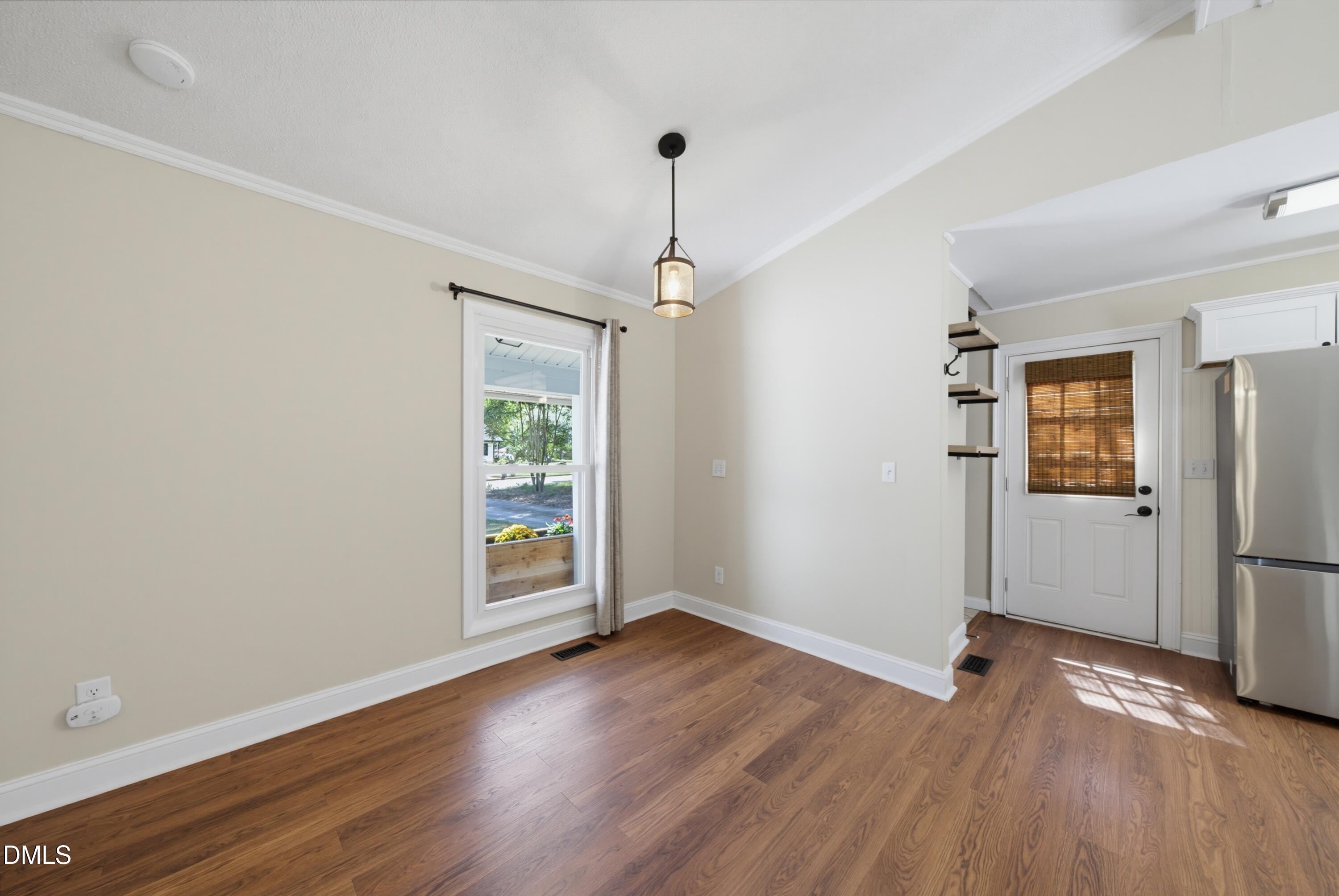 1106 Broadford Drive Property Photo 6