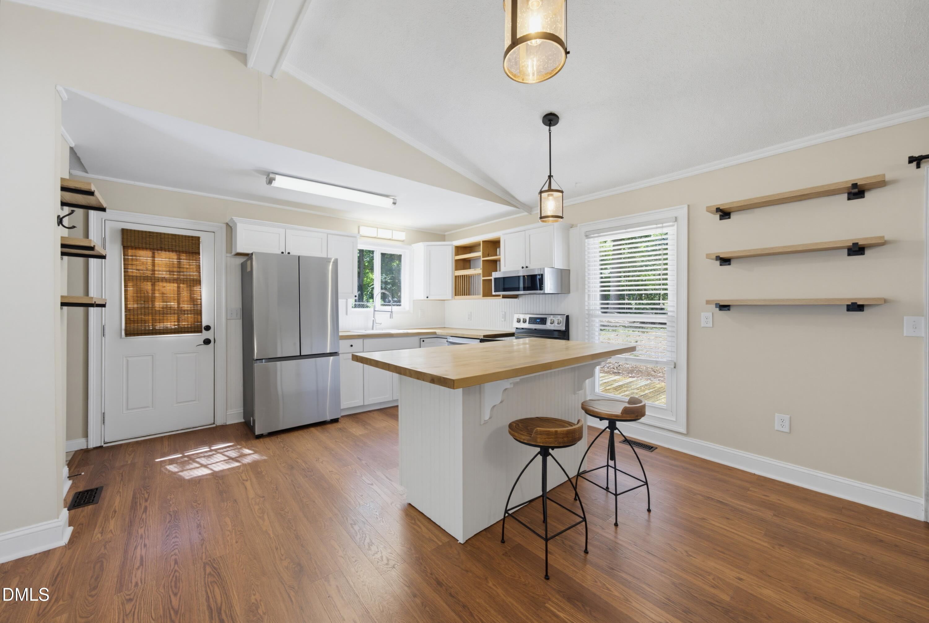 1106 Broadford Drive Property Photo 11