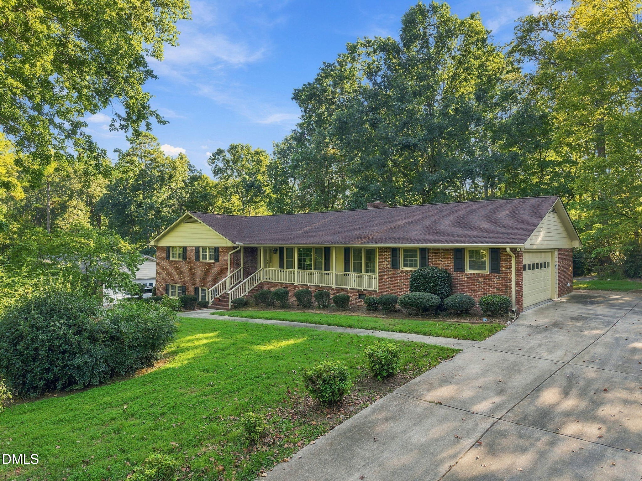 2325 Dawn Trail Property Photo 5