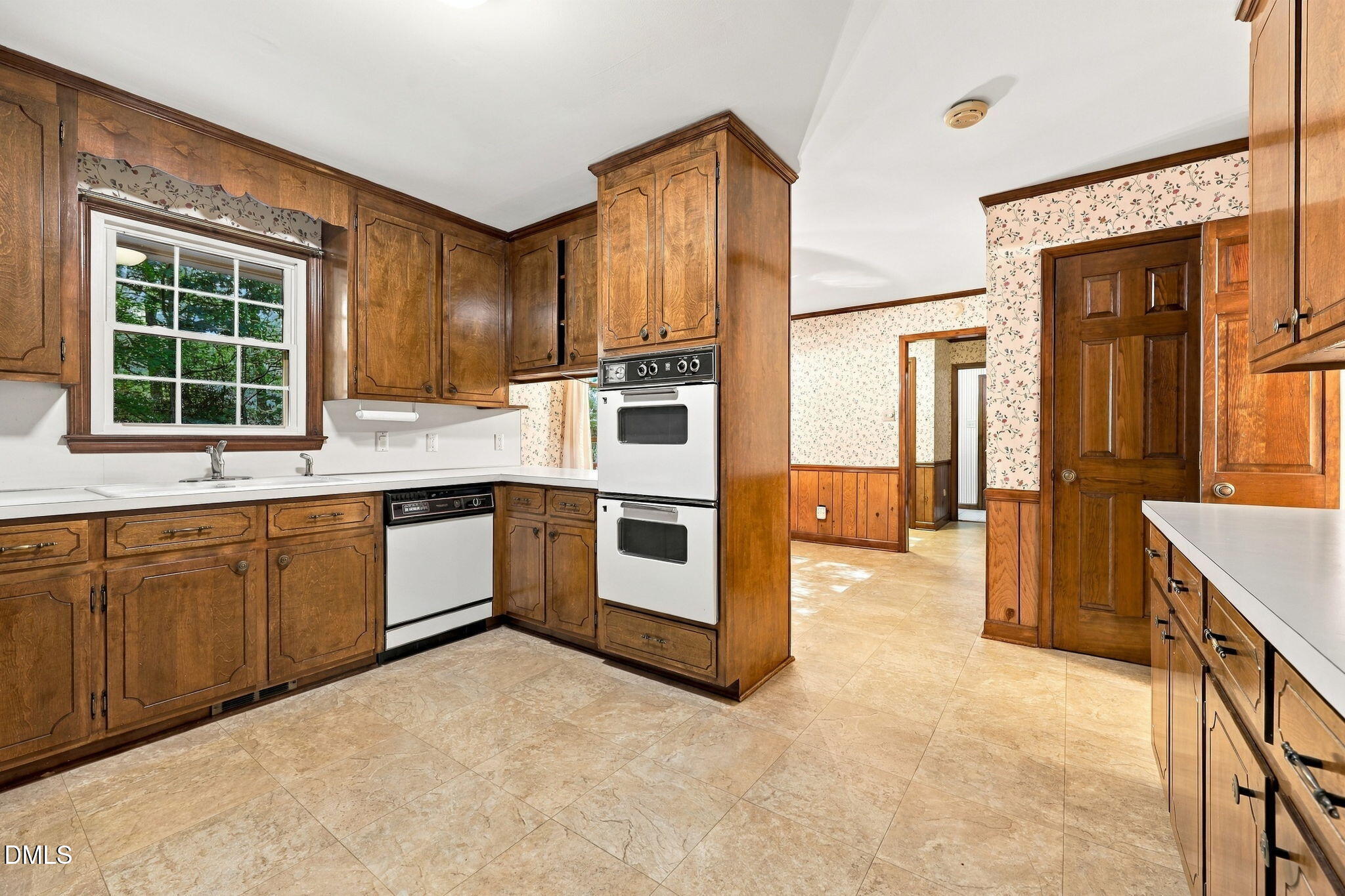 2325 Dawn Trail Property Photo 15