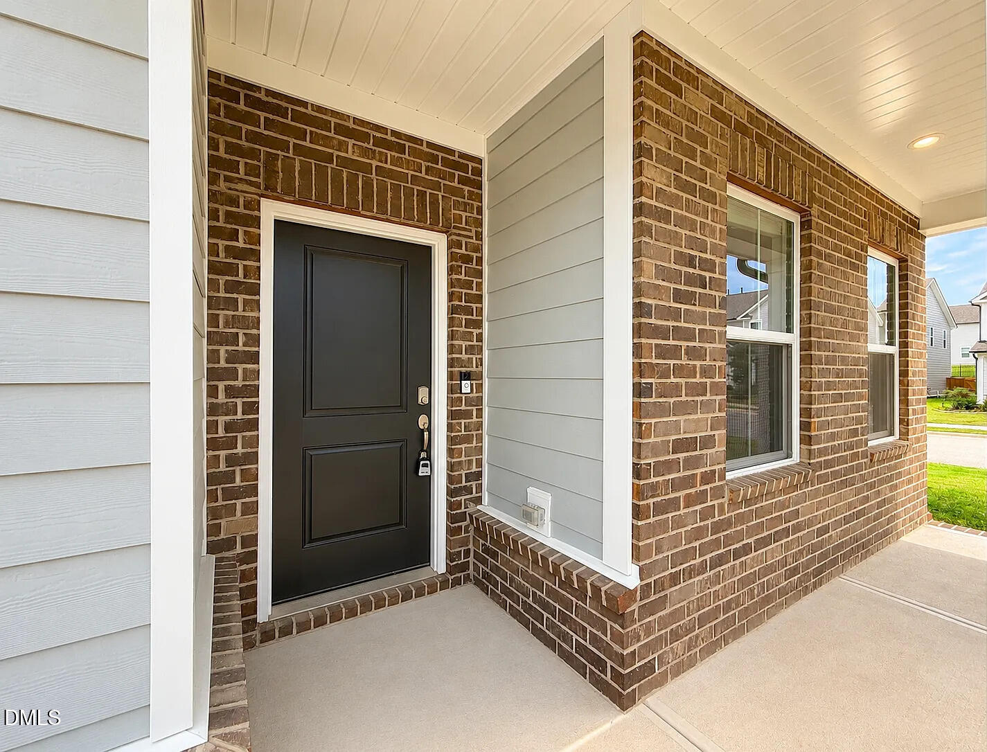 104 Fair Isle Court Property Photo 2