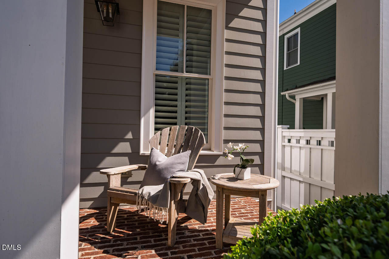 113 Piano Street Property Photo 4