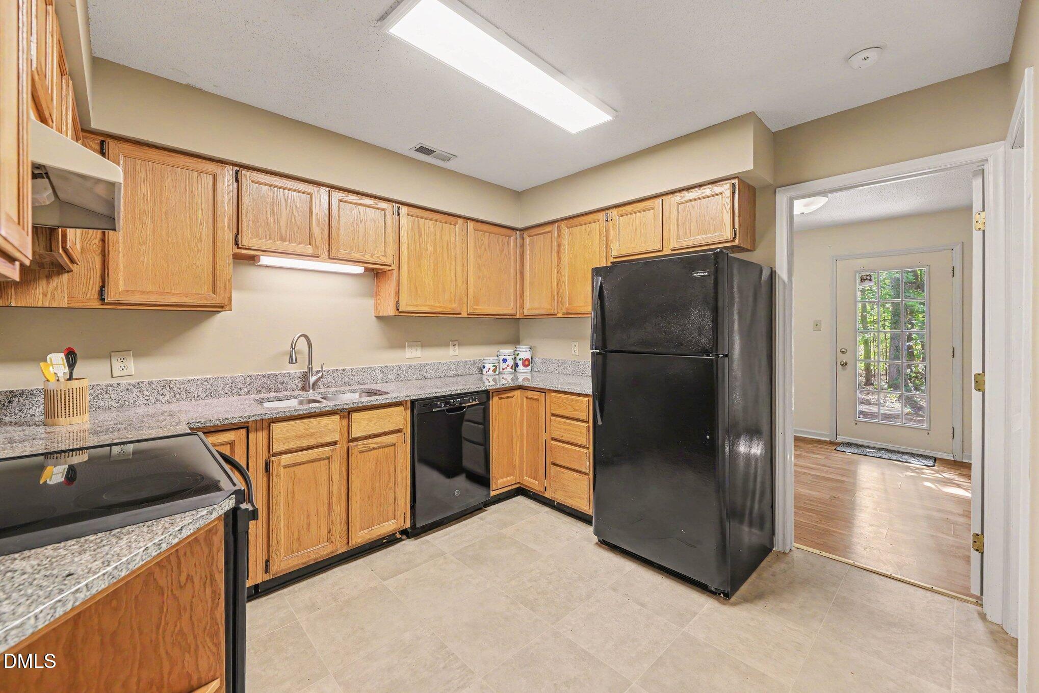 55 Forest Oaks Drive Property Photo 5