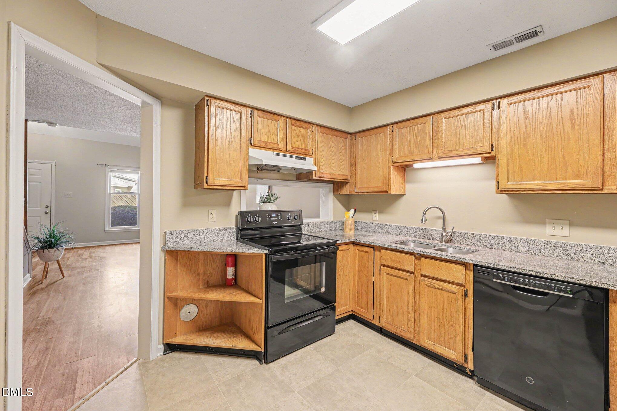 55 Forest Oaks Drive Property Photo 6