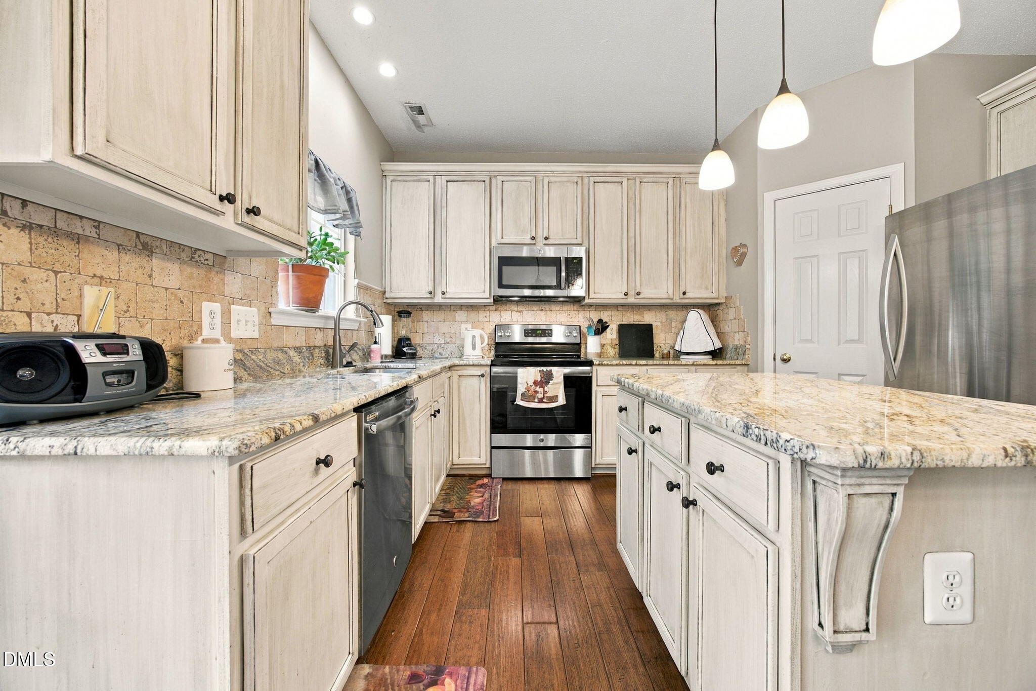 2905 Gross Avenue Property Photo 10