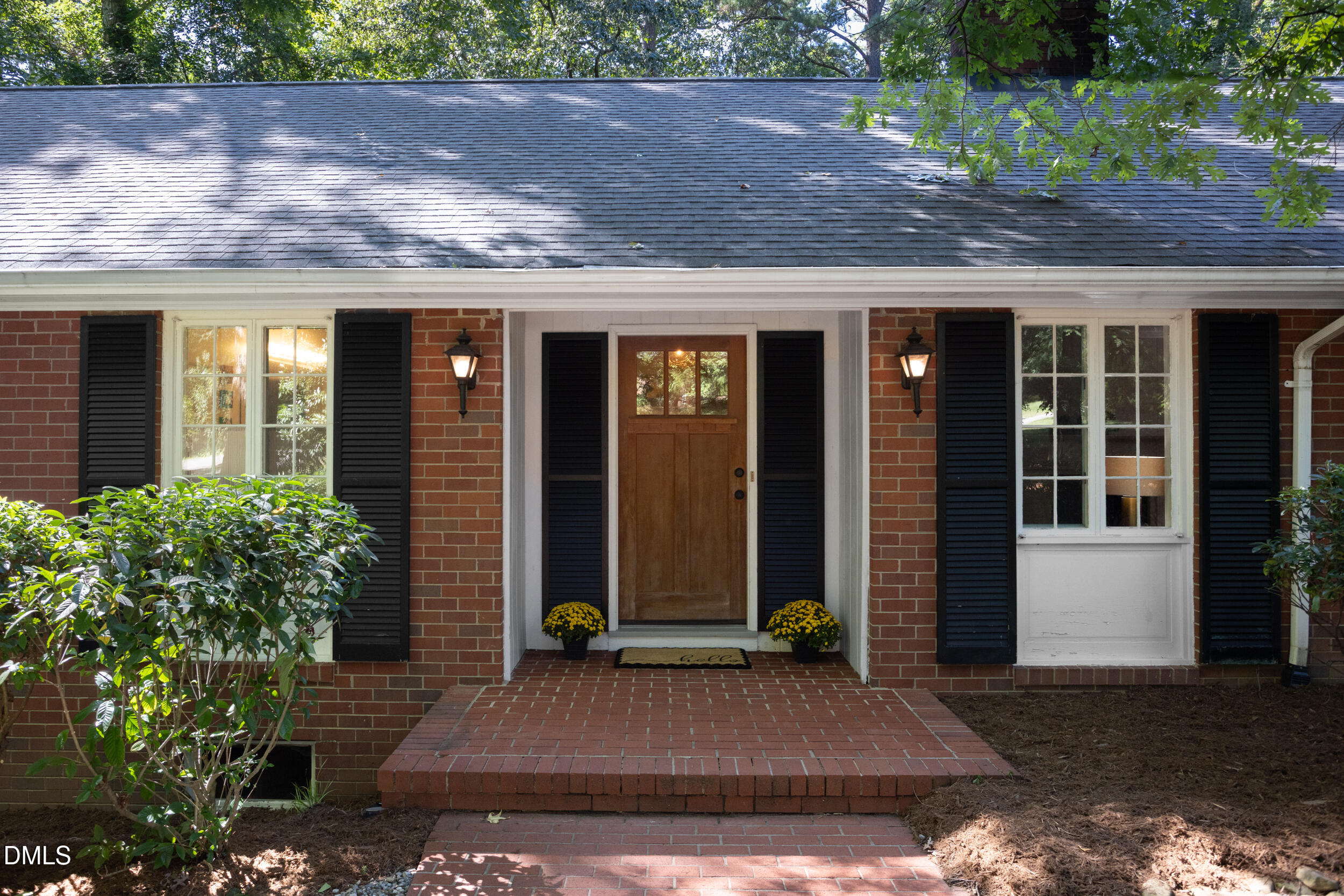 3412 Sheridan Drive Property Photo 4