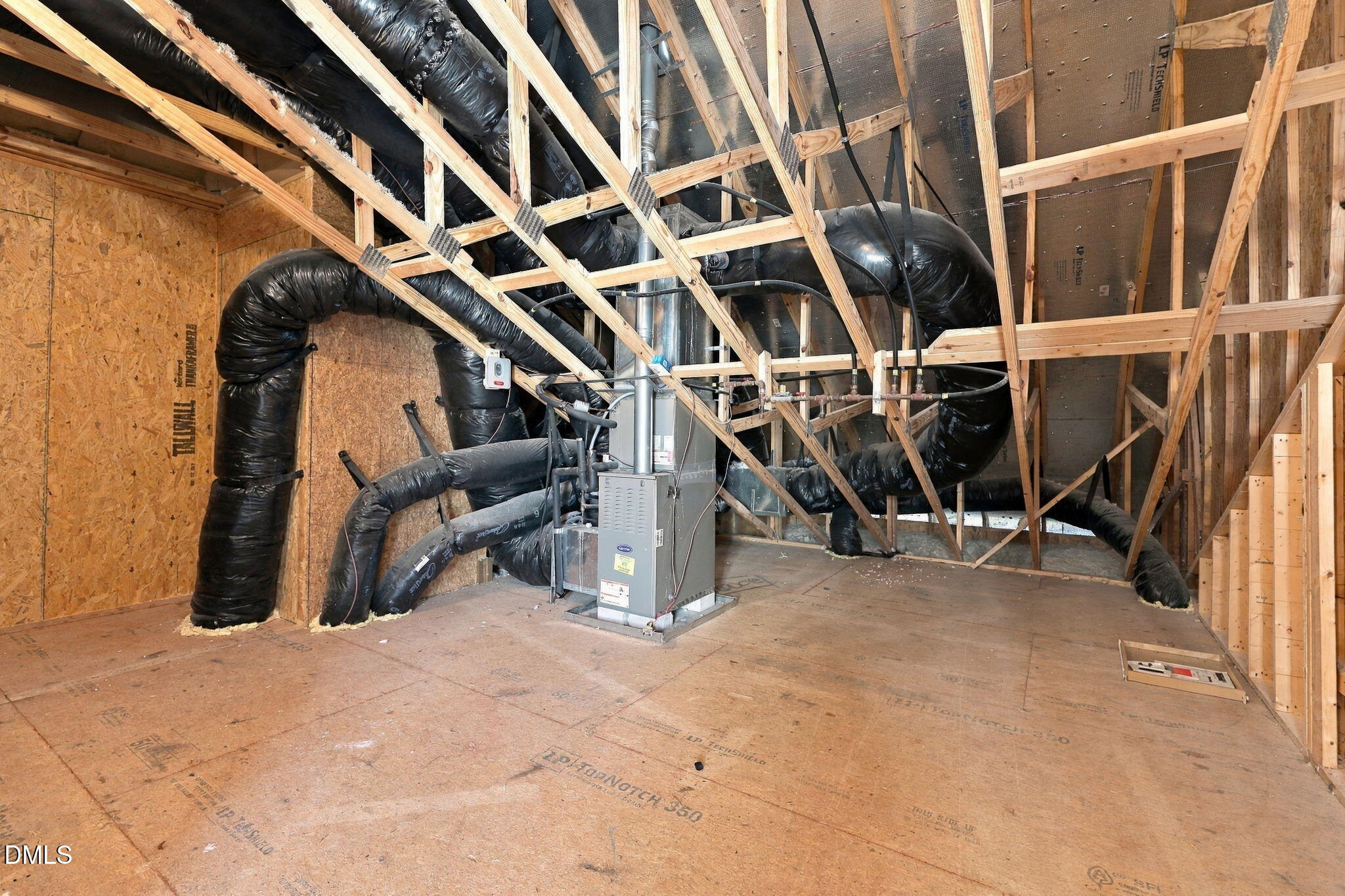 419 Hopwood Way Property Photo 32