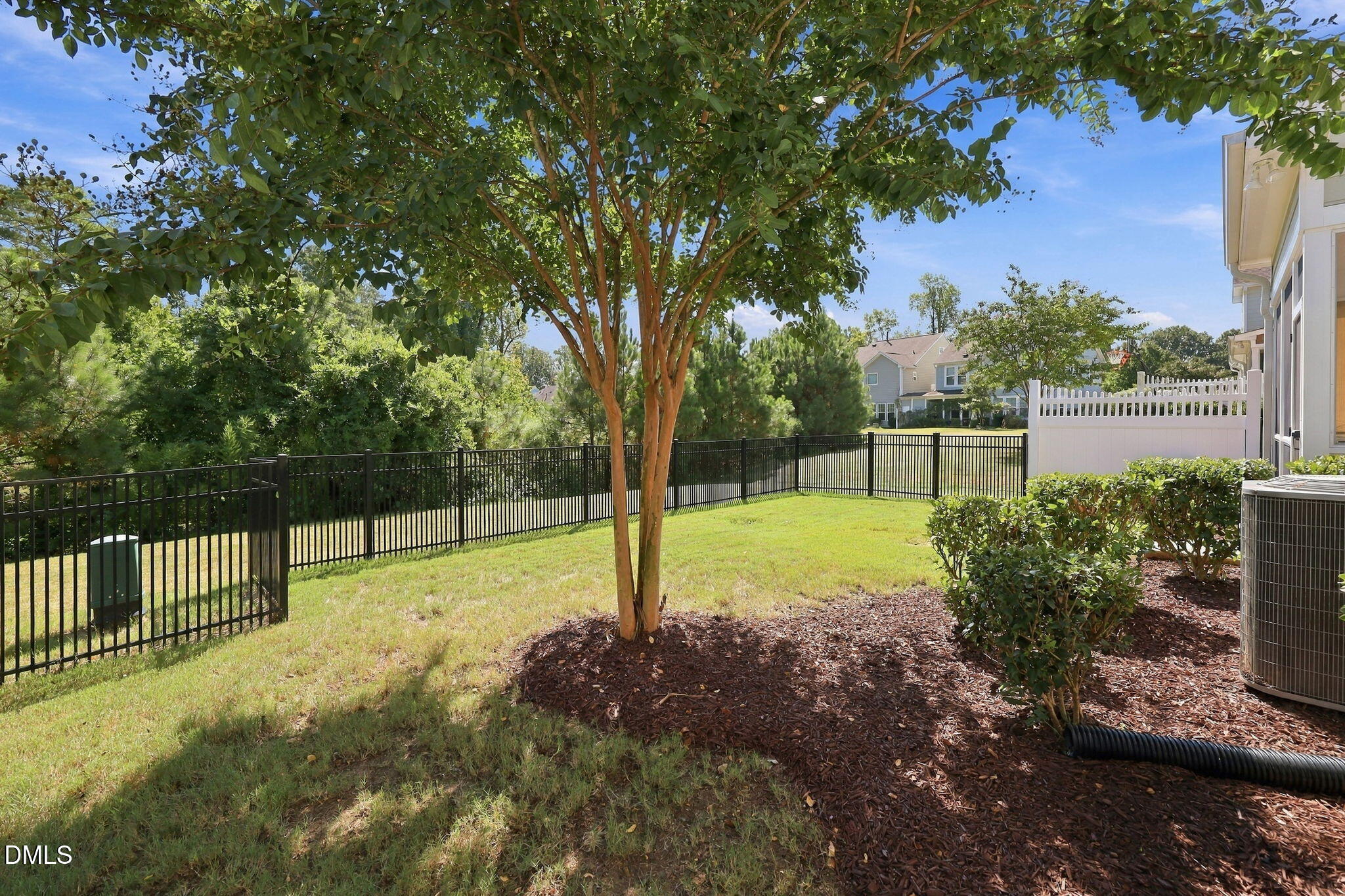 419 Hopwood Way Property Photo 37