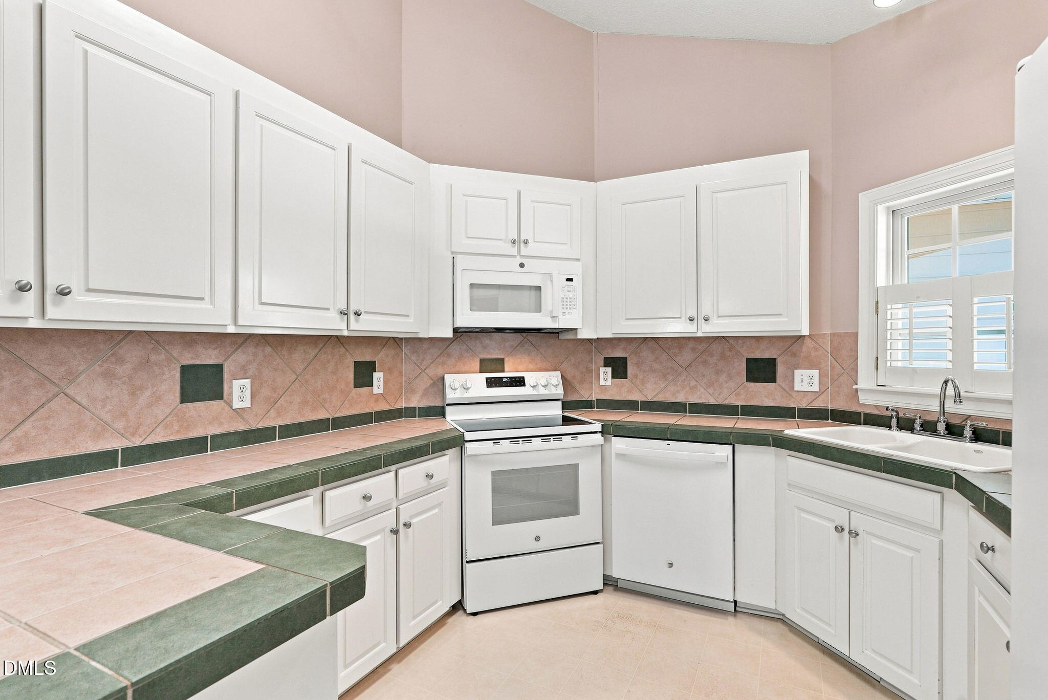 7409 Ivy League Lane Property Photo 8