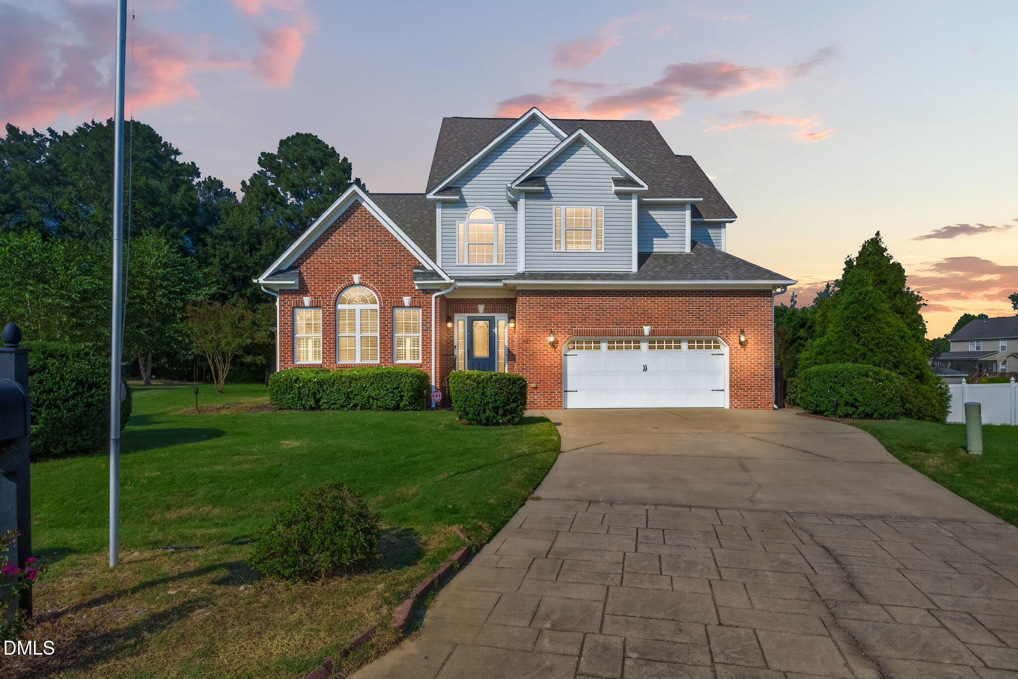 53 Westcliff Court Property Photo 1