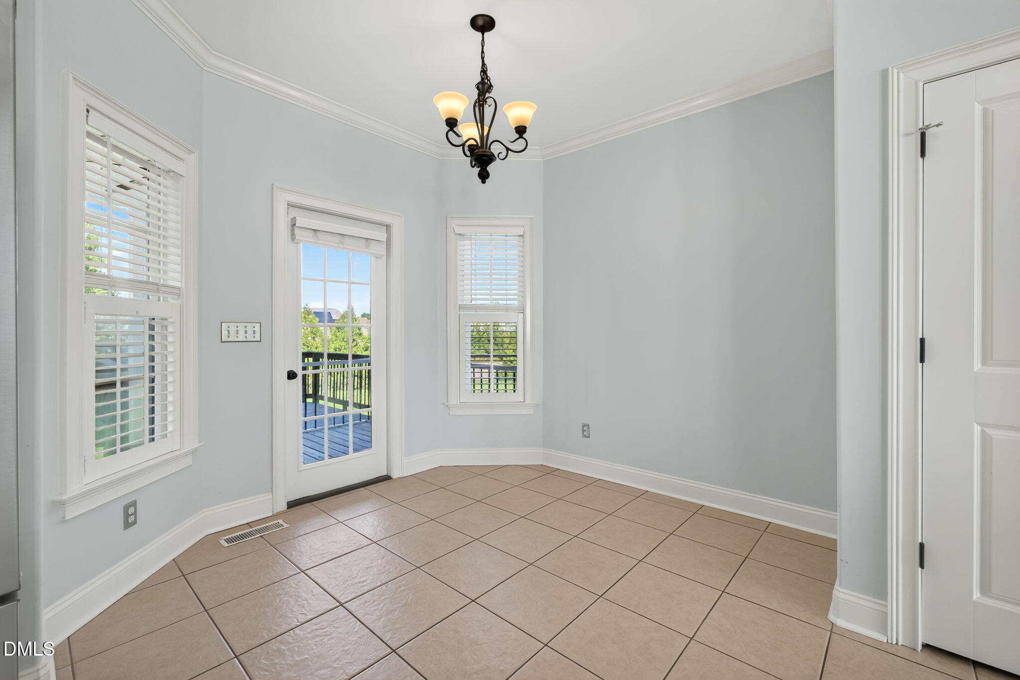 53 Westcliff Court Property Photo 9