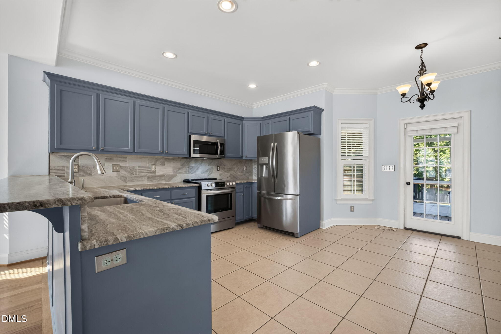 53 Westcliff Court Property Photo 11