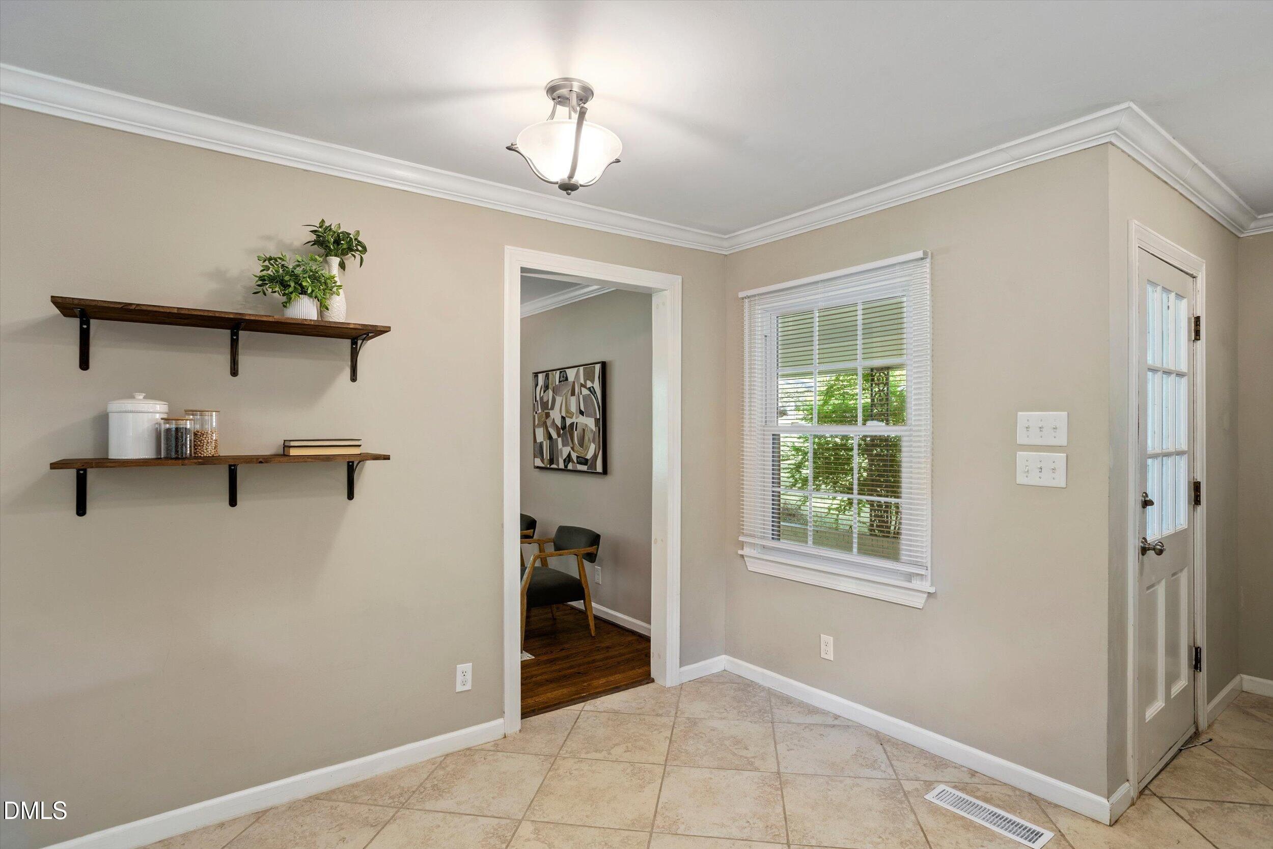 931 Allister Road Property Photo 12