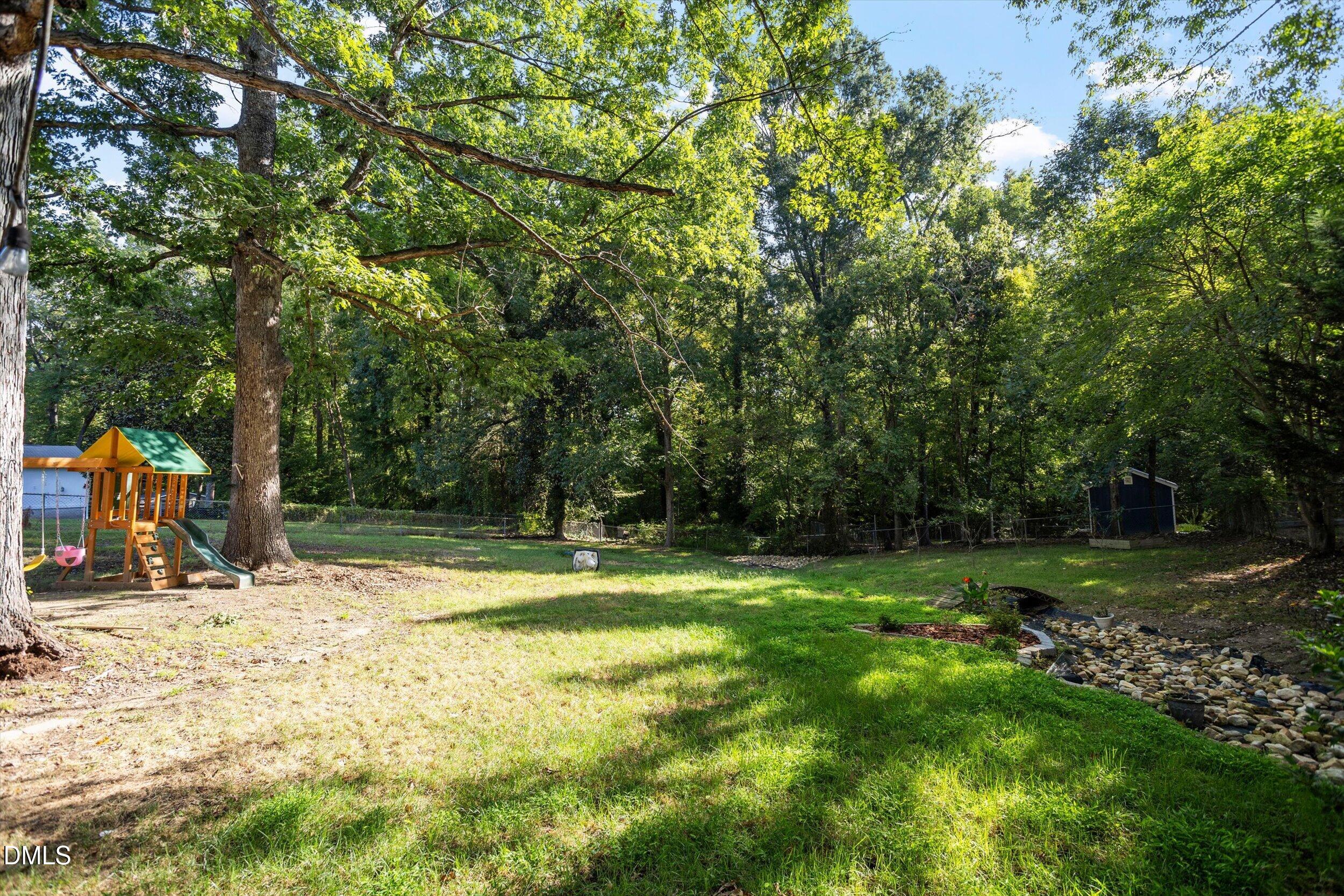 931 Allister Road Property Photo 32