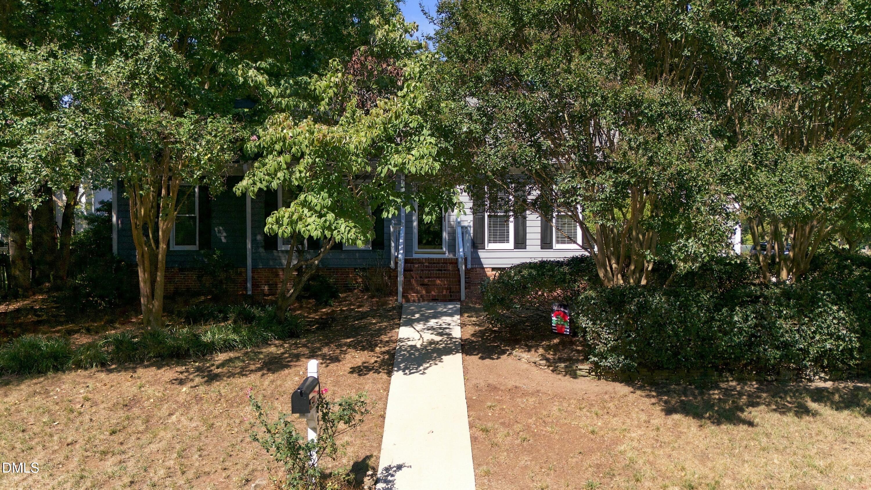 2905 Legging Lane Property Photo 3