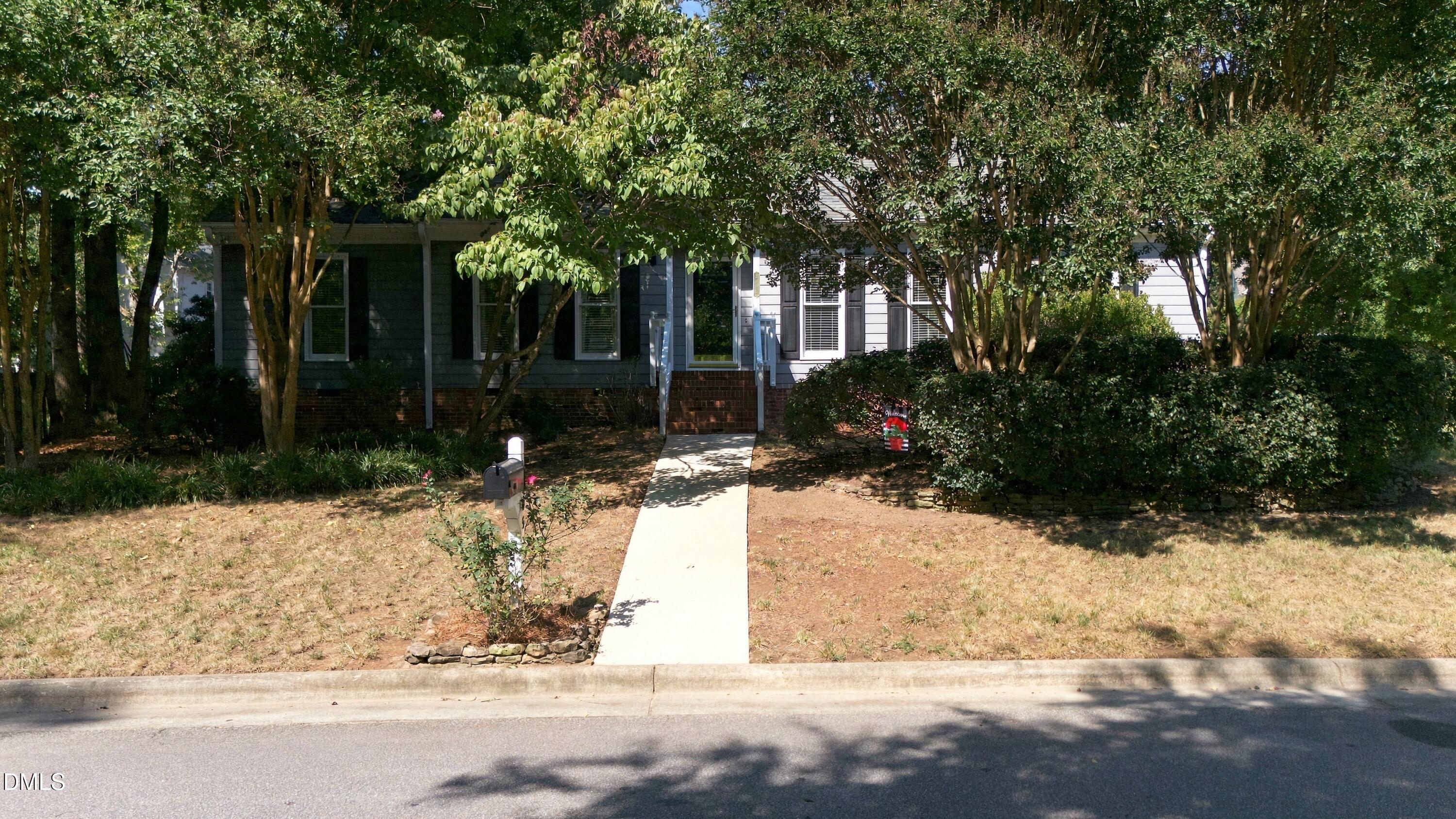 2905 Legging Lane Property Photo 4