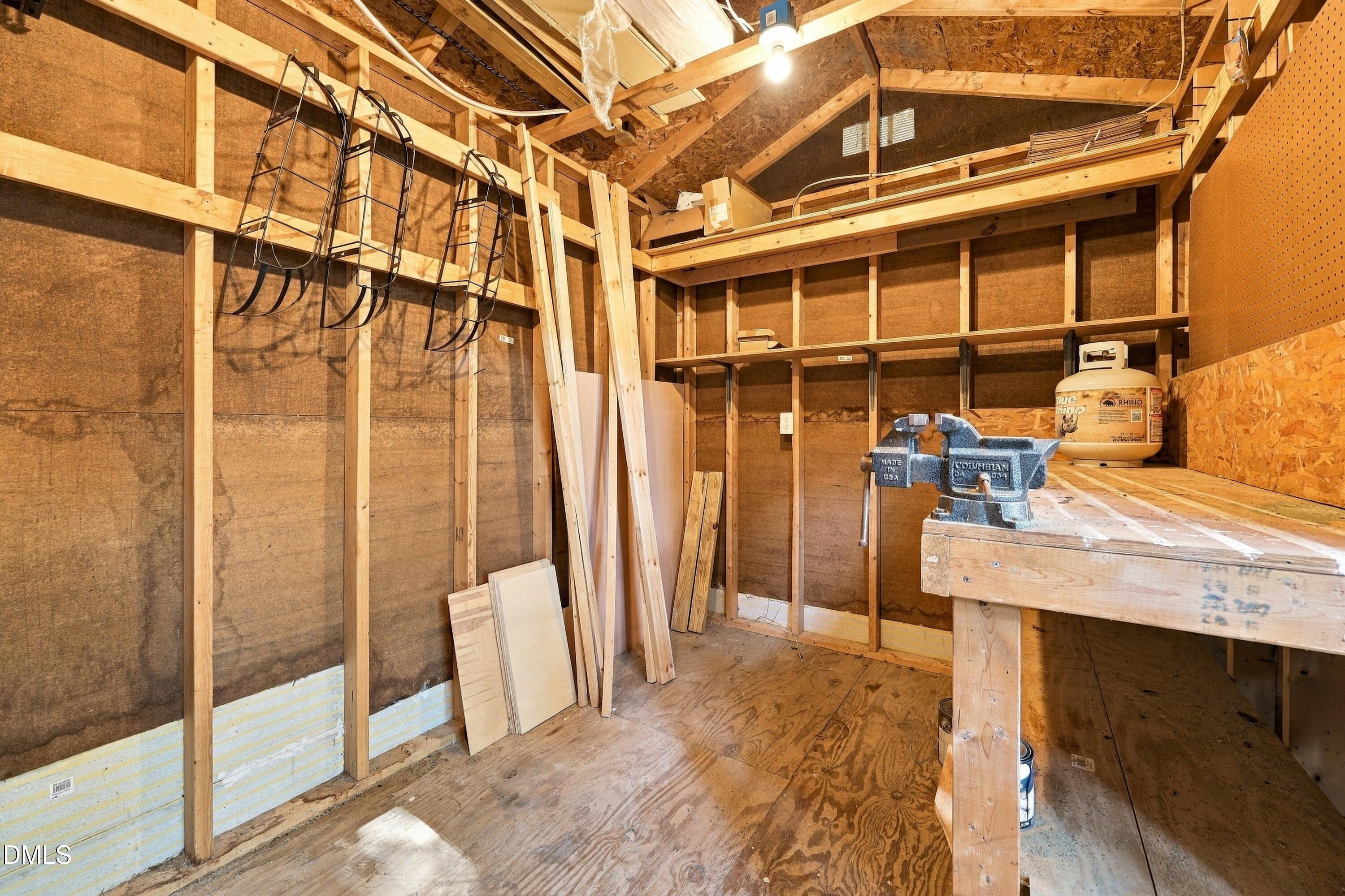 2905 Legging Lane Property Photo 44