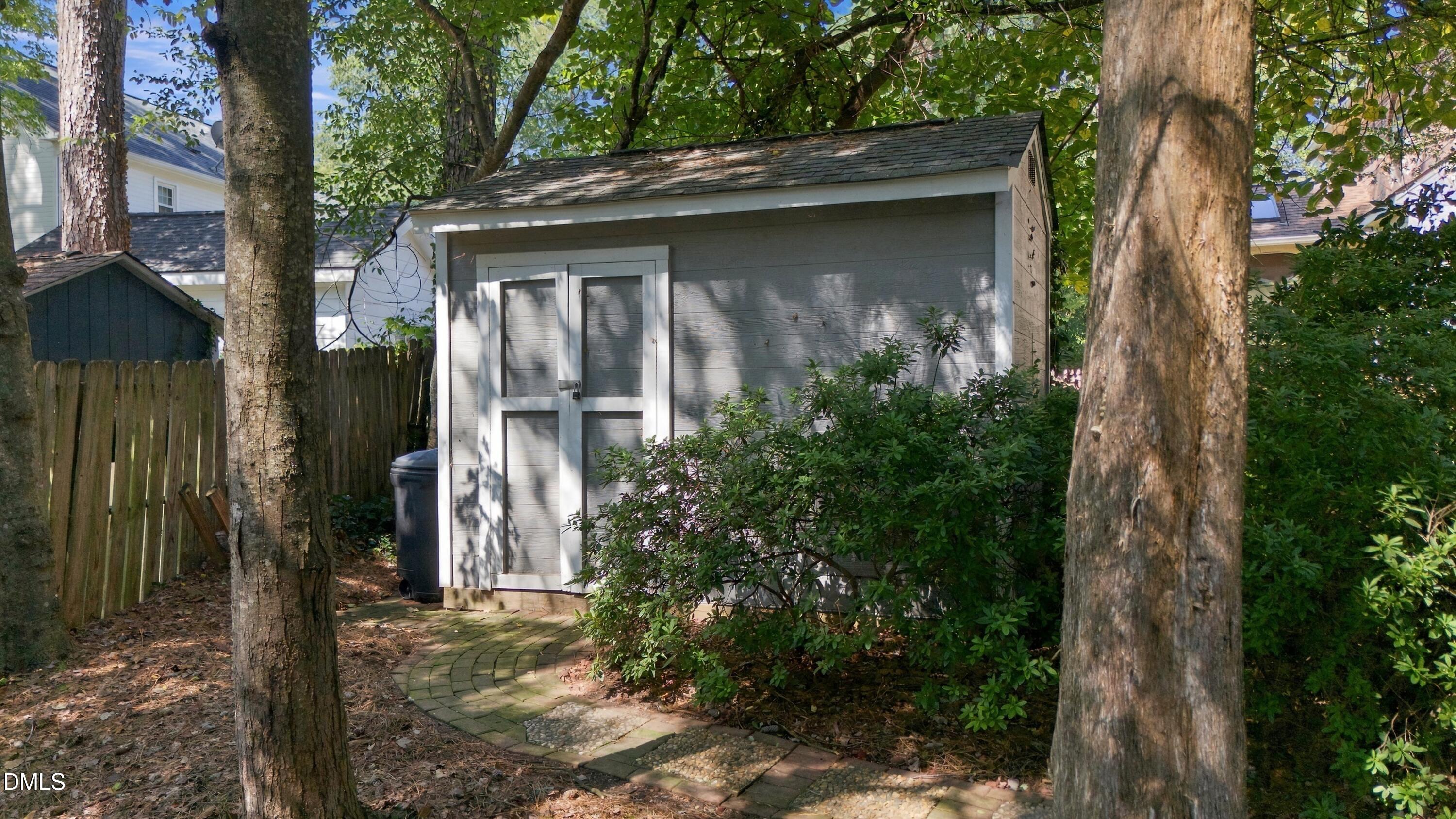 2905 Legging Lane Property Photo 52