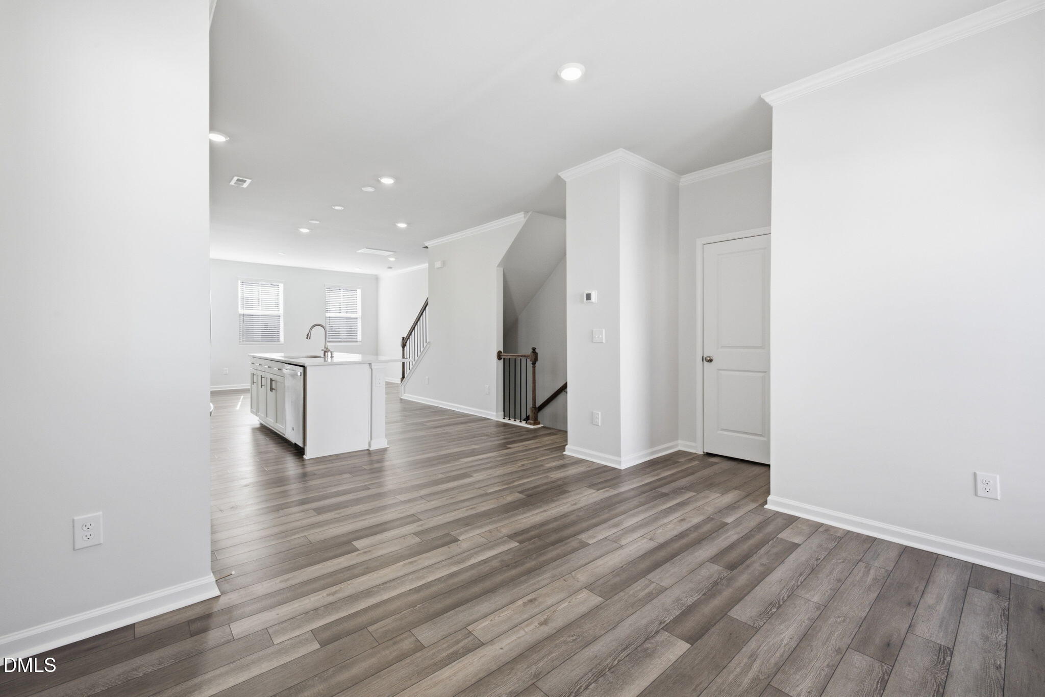 1011 Hemlock Cone Way Property Photo 16