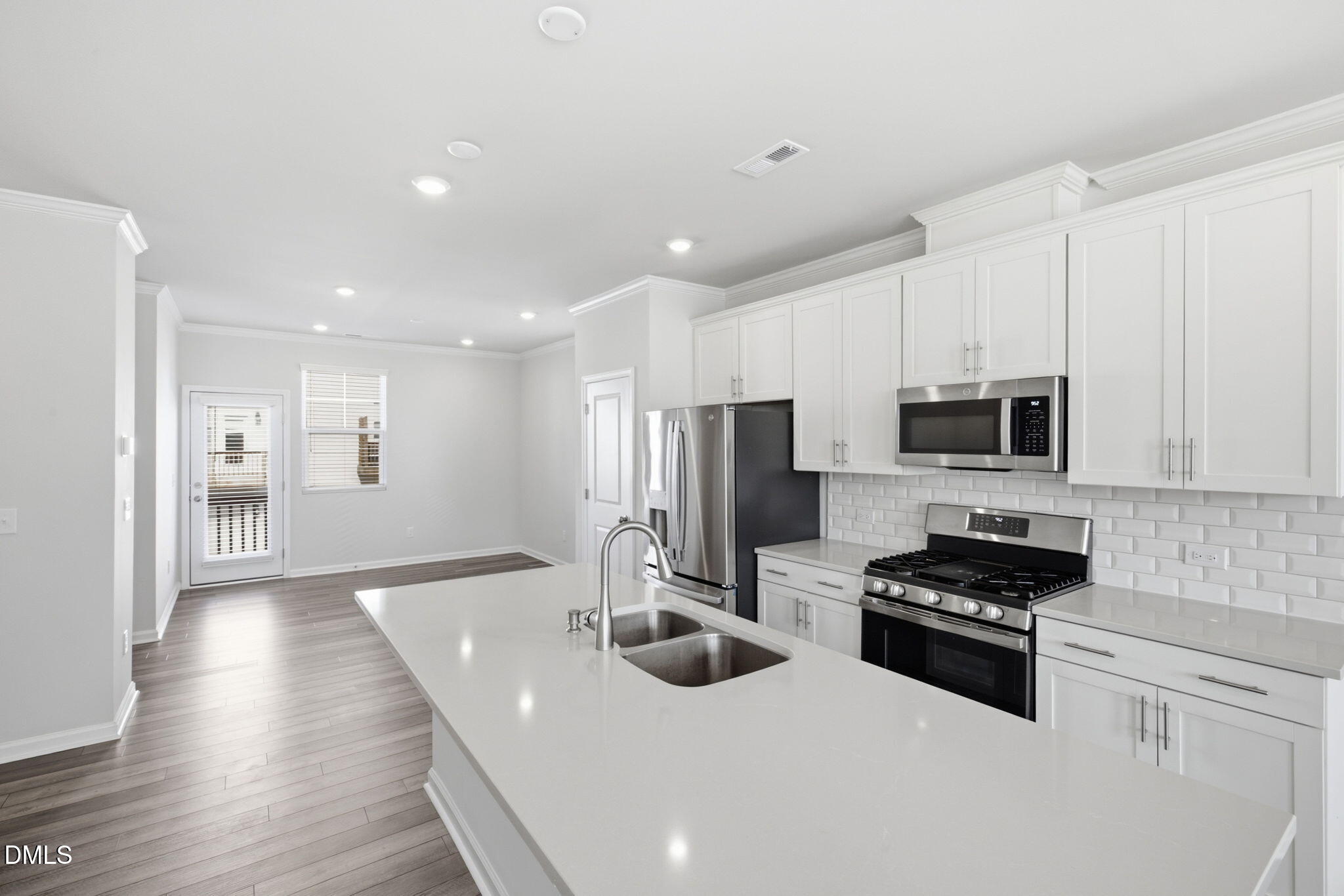 1011 Hemlock Cone Way Property Photo 19