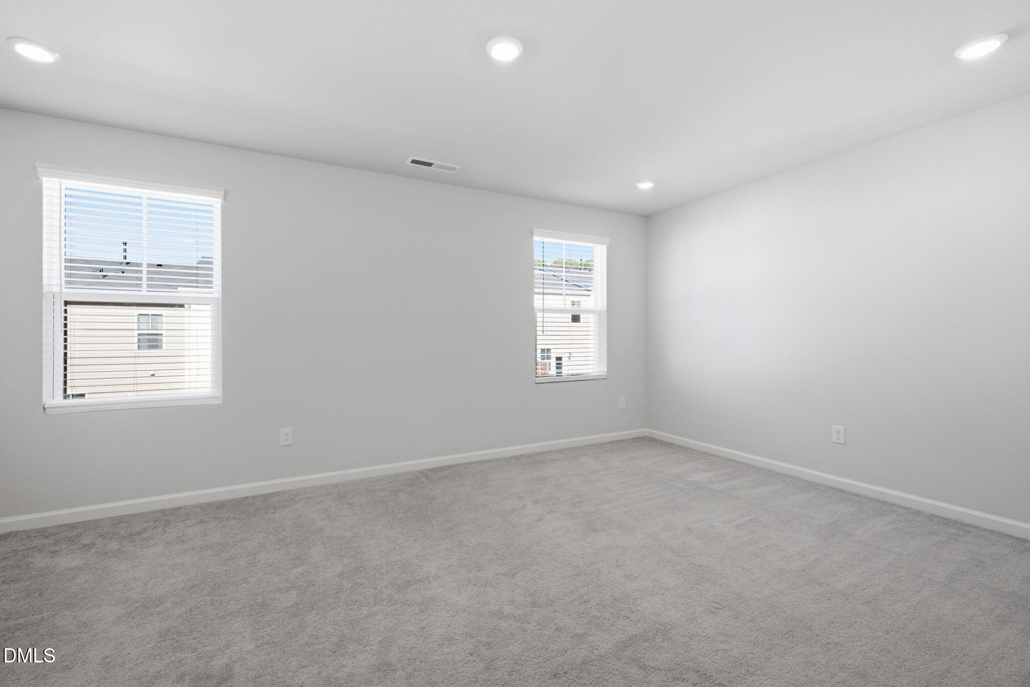 1011 Hemlock Cone Way Property Photo 23