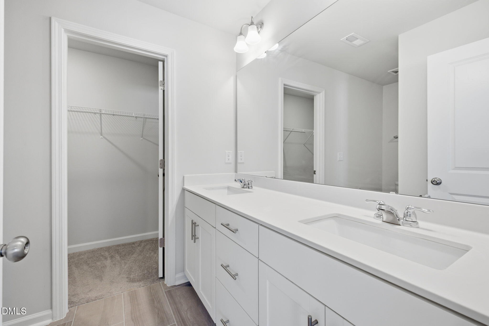 1011 Hemlock Cone Way Property Photo 27