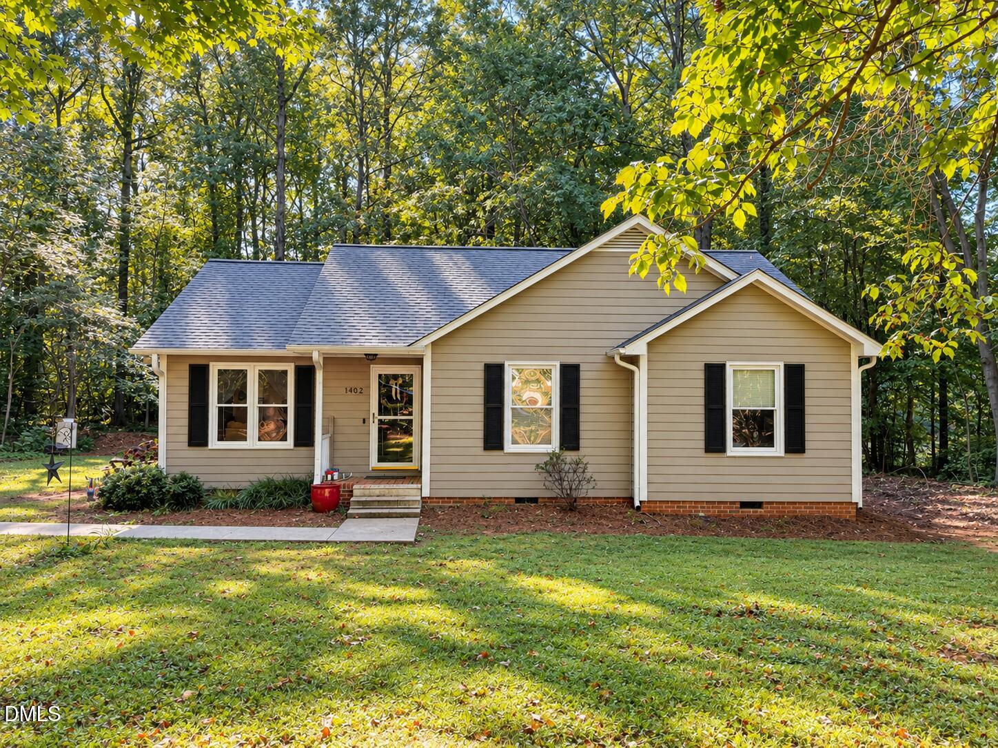 1402 Sundown Drive Property Photo 1