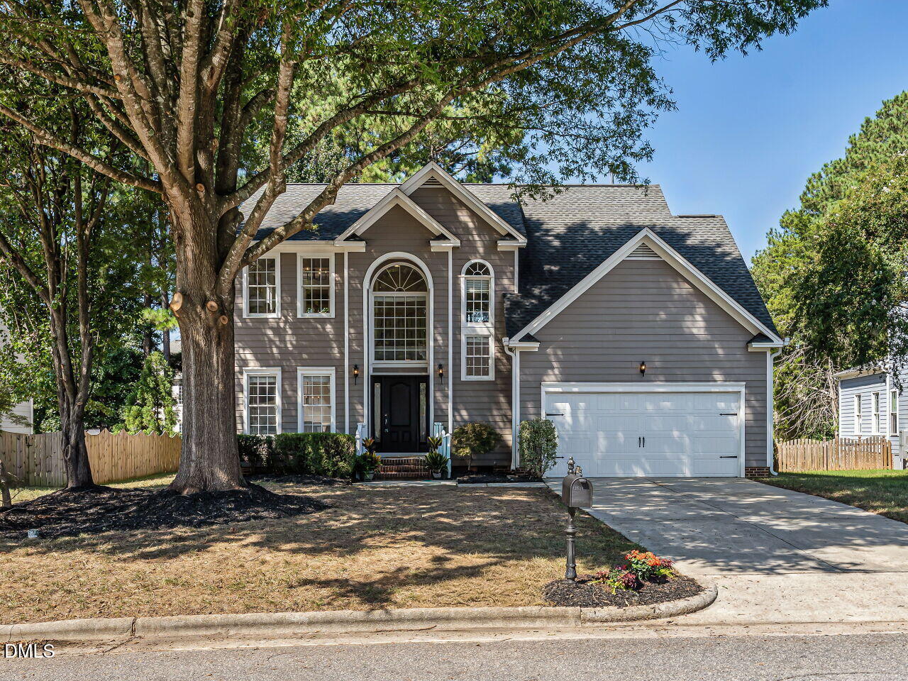 217 Ravenstone Drive Property Photo 1