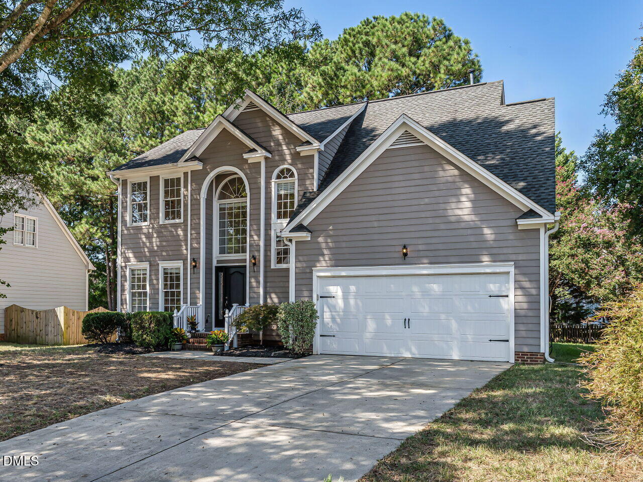 217 Ravenstone Drive Property Photo 2
