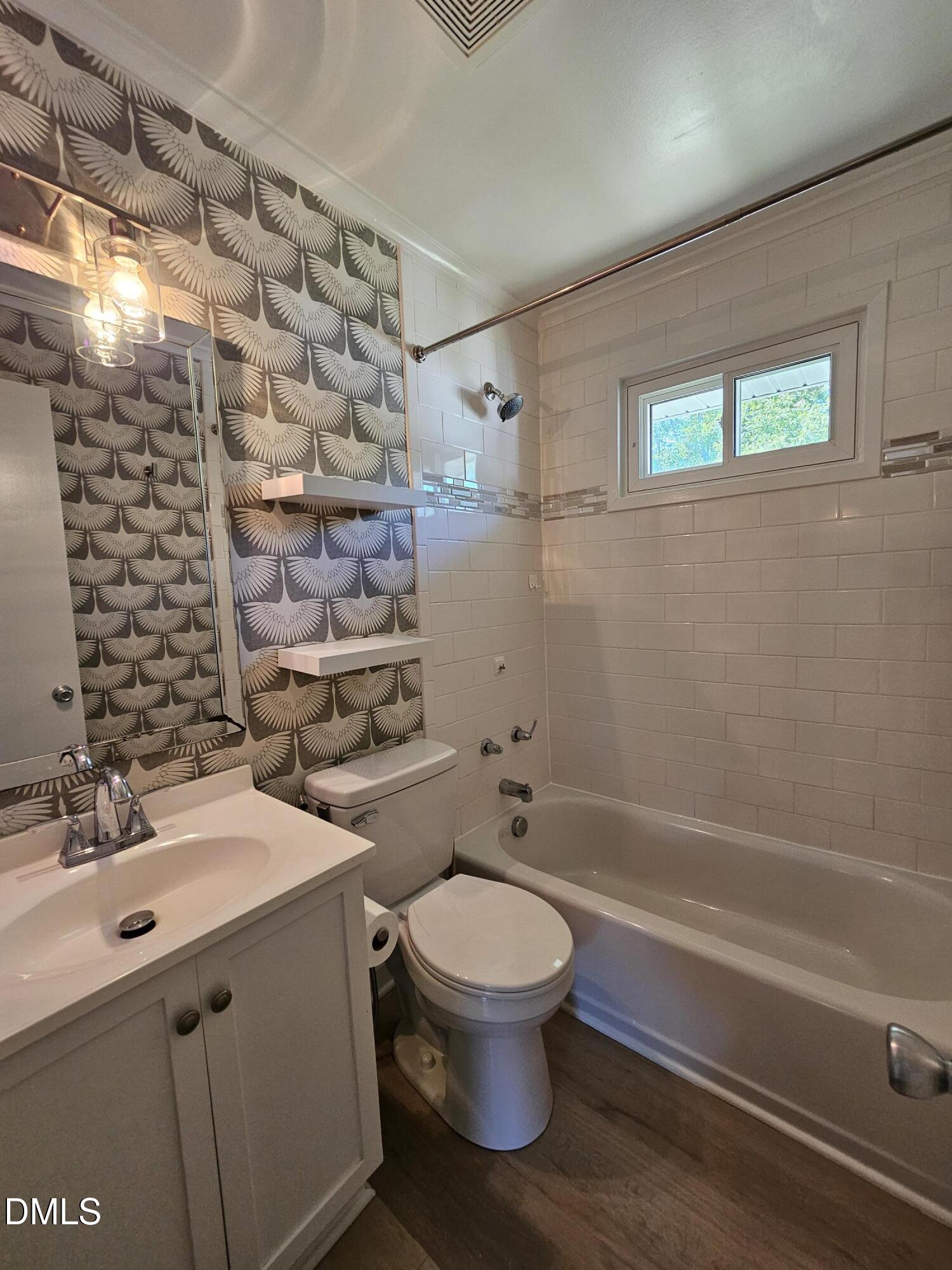 707 Daniels Street D Property Photo 20