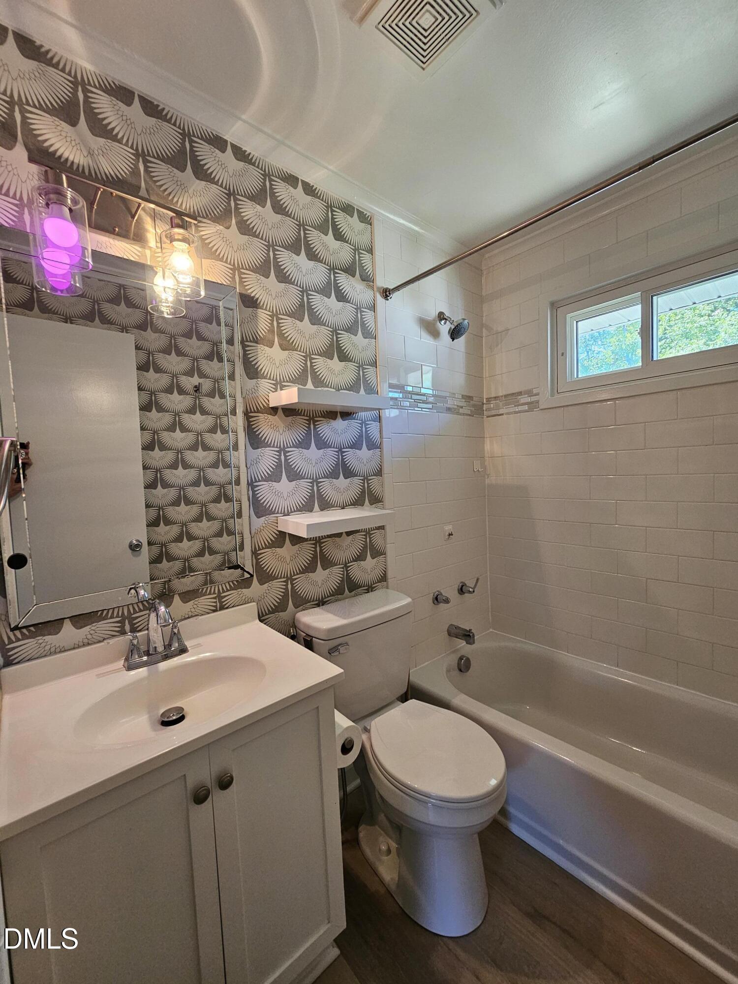 707 Daniels Street D Property Photo 21