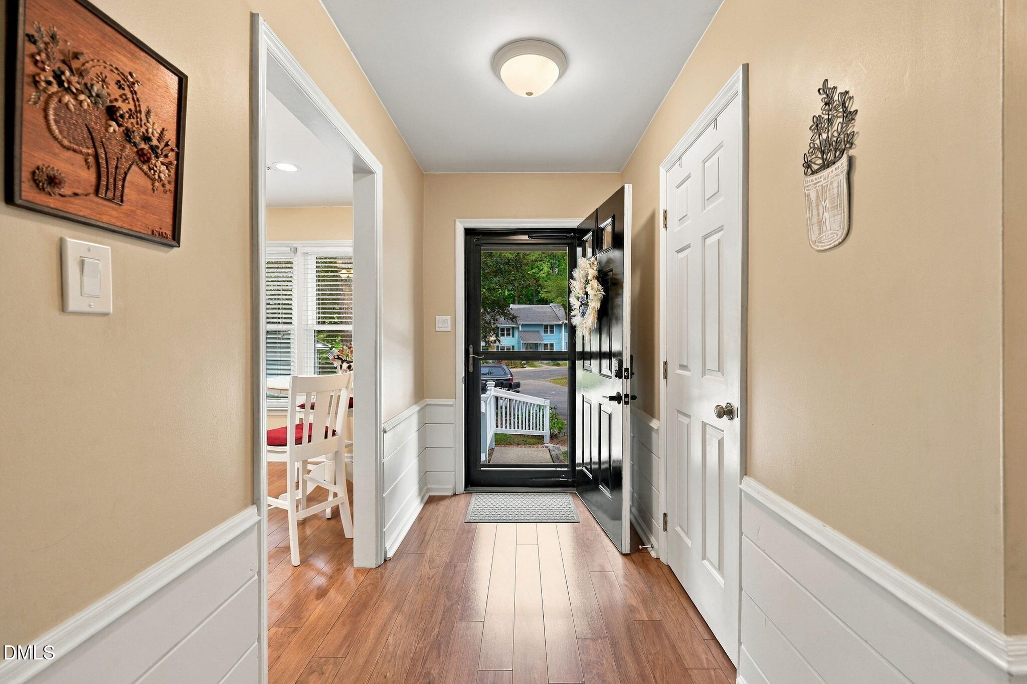 6412 Meadow View Drive Property Photo 3
