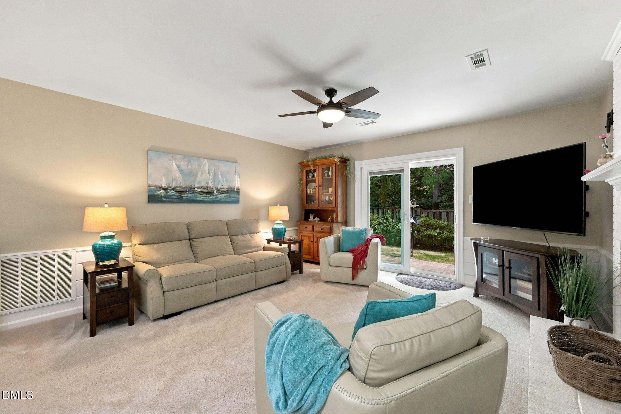 6412 Meadow View Drive Property Photo 12
