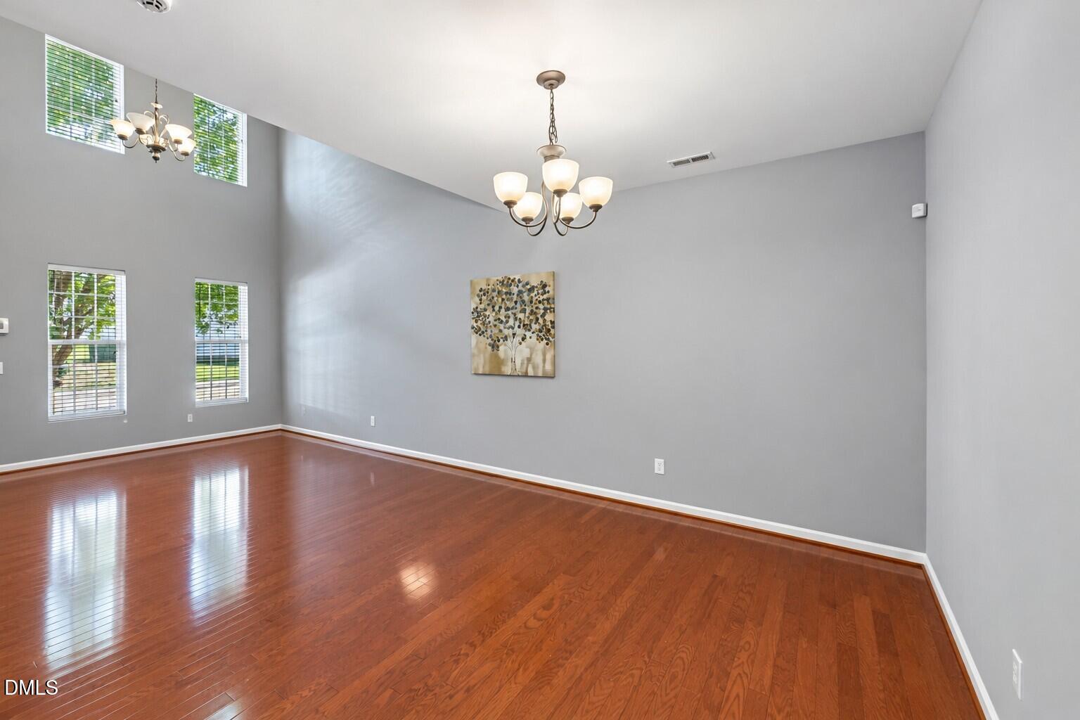 942 Shining Wire Way Property Photo 10